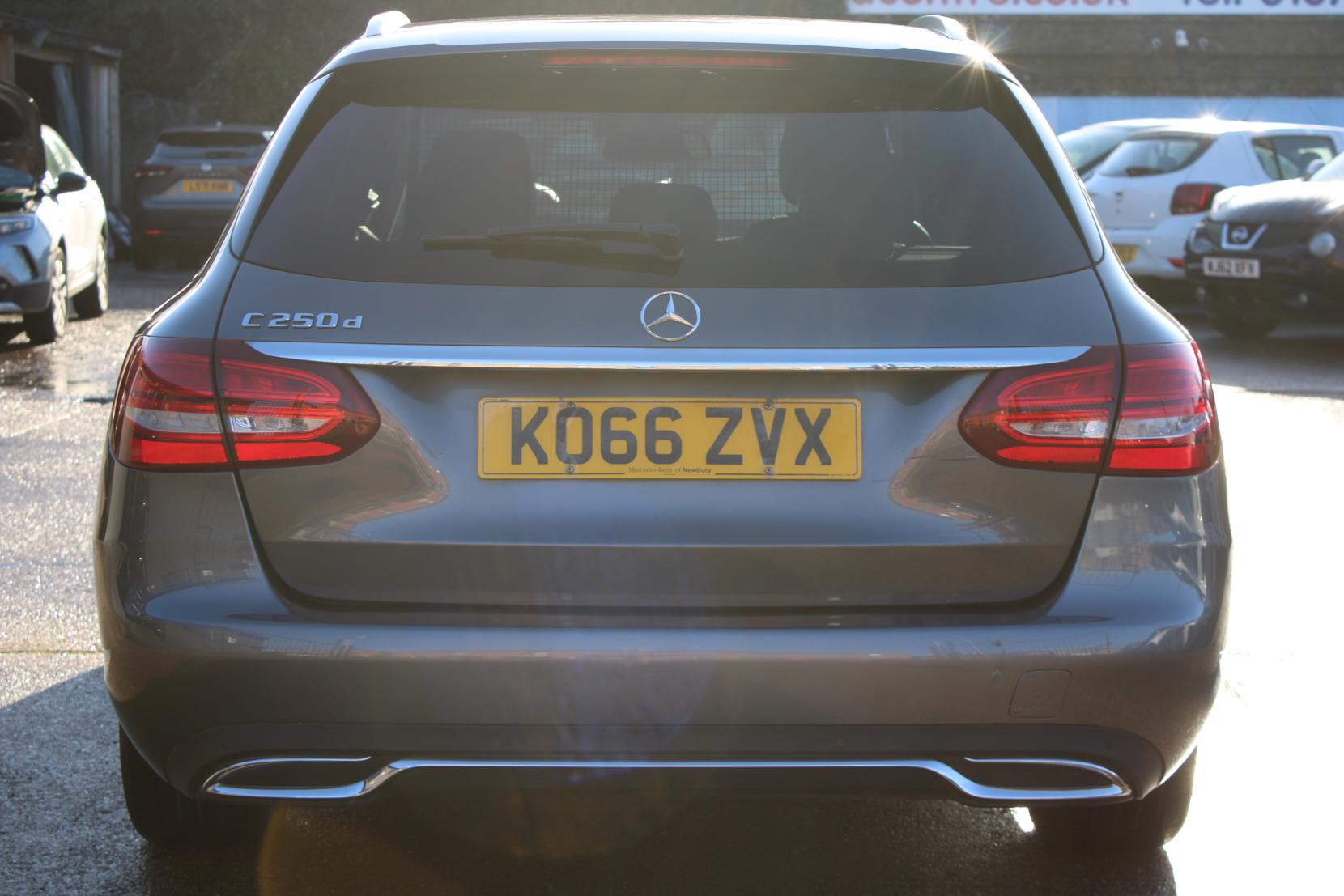 Mercedes-Benz C Class 2.1 C250d Sport (Premium Plus) Estate 5dr Diesel G-Tronic+ Euro 6 (s/s) (204 ps)