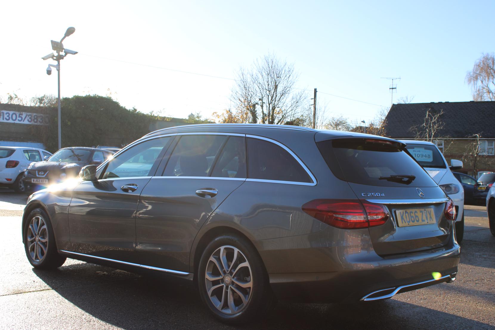 Mercedes-Benz C Class 2.1 C250d Sport (Premium Plus) Estate 5dr Diesel G-Tronic+ Euro 6 (s/s) (204 ps)