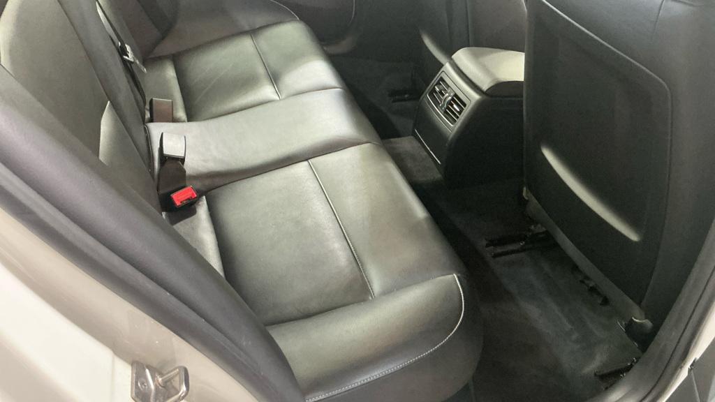 BMW 3 Series 2.0 318i SE Saloon 4dr Petrol Steptronic Euro 5 (143 ps)