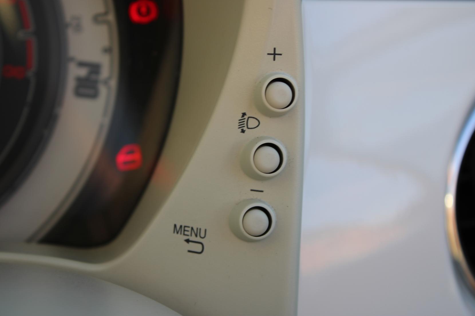 Fiat 500 1.2 Lounge Hatchback 3dr Petrol Manual Euro 6 (s/s) (69 bhp)