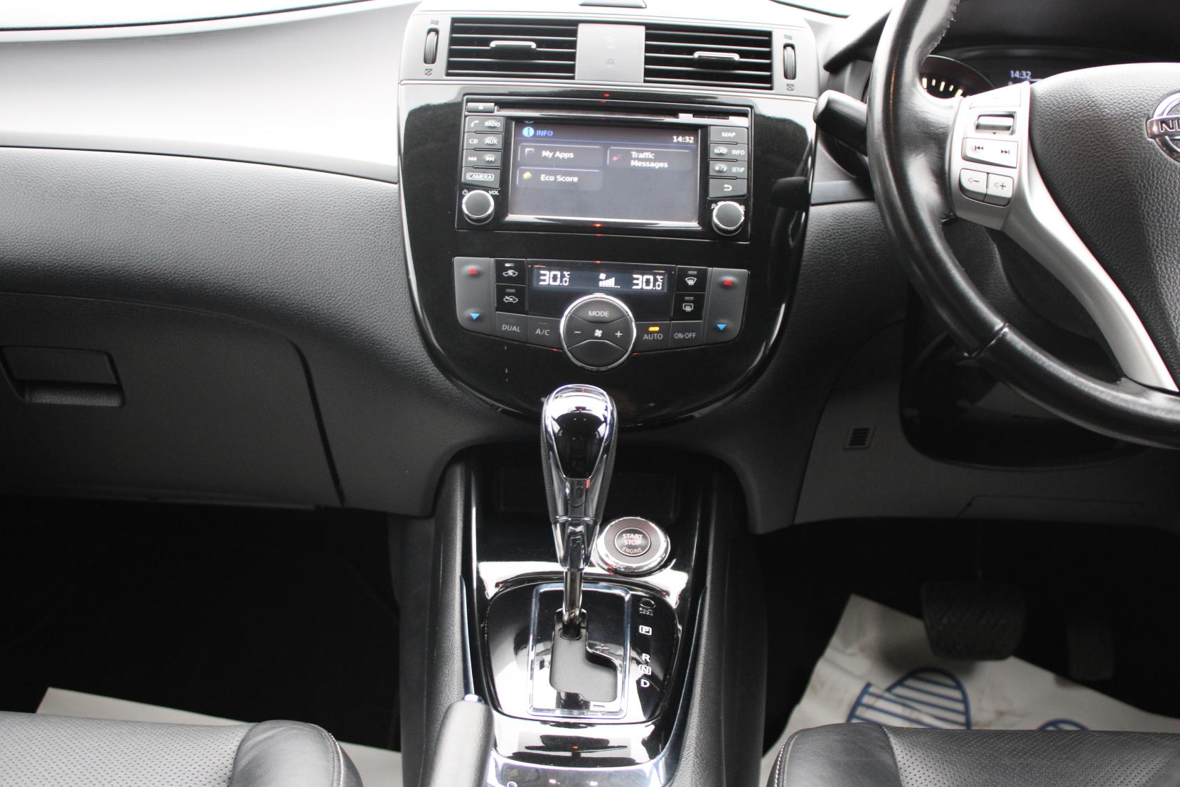 Nissan Pulsar 1.2 DIG-T Tekna Hatchback 5dr Petrol XTRON Euro 5 (s/s) Euro 5 (115 ps)