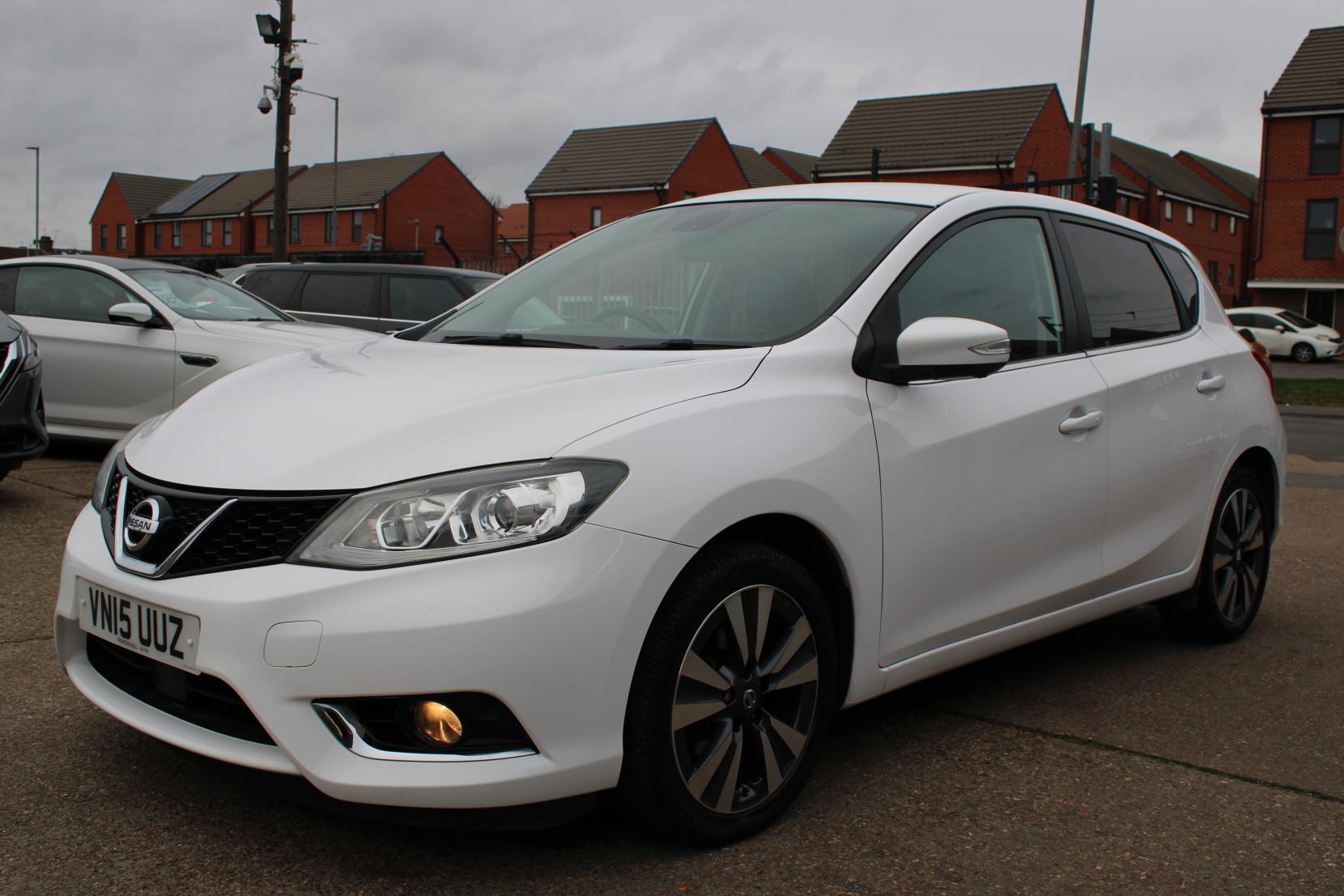 Nissan Pulsar 1.2 DIG-T Tekna Hatchback 5dr Petrol XTRON Euro 5 (s/s) Euro 5 (115 ps)