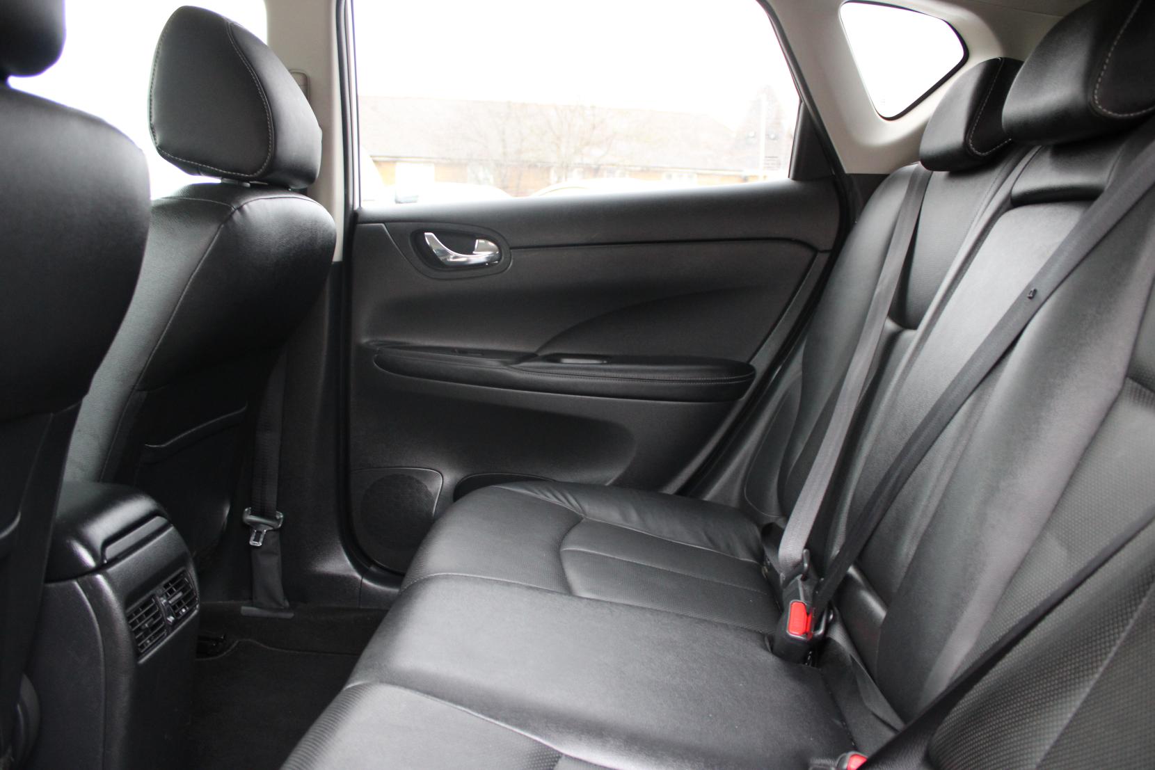 Nissan Pulsar 1.2 DIG-T Tekna Hatchback 5dr Petrol XTRON Euro 5 (s/s) Euro 5 (115 ps)