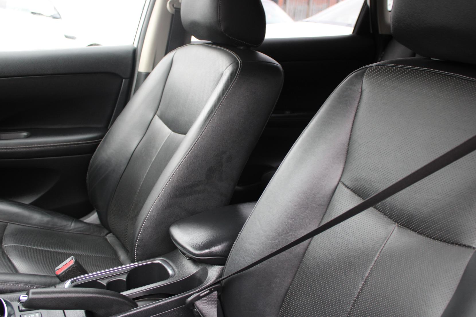 Nissan Pulsar 1.2 DIG-T Tekna Hatchback 5dr Petrol XTRON Euro 5 (s/s) Euro 5 (115 ps)