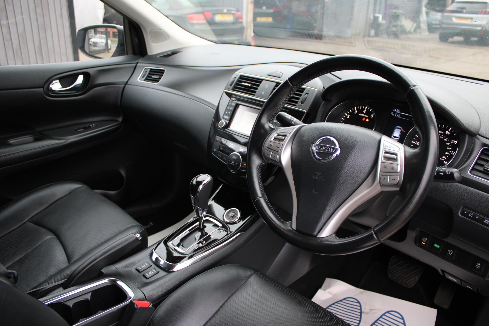 Nissan Pulsar 1.2 DIG-T Tekna Hatchback 5dr Petrol XTRON Euro 5 (s/s) Euro 5 (115 ps)