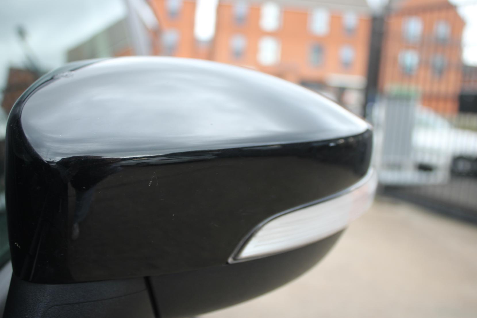 Ford EcoSport 1.0T EcoBoost ST-Line SUV 5dr Petrol Manual Euro 6 (s/s) (140 ps)