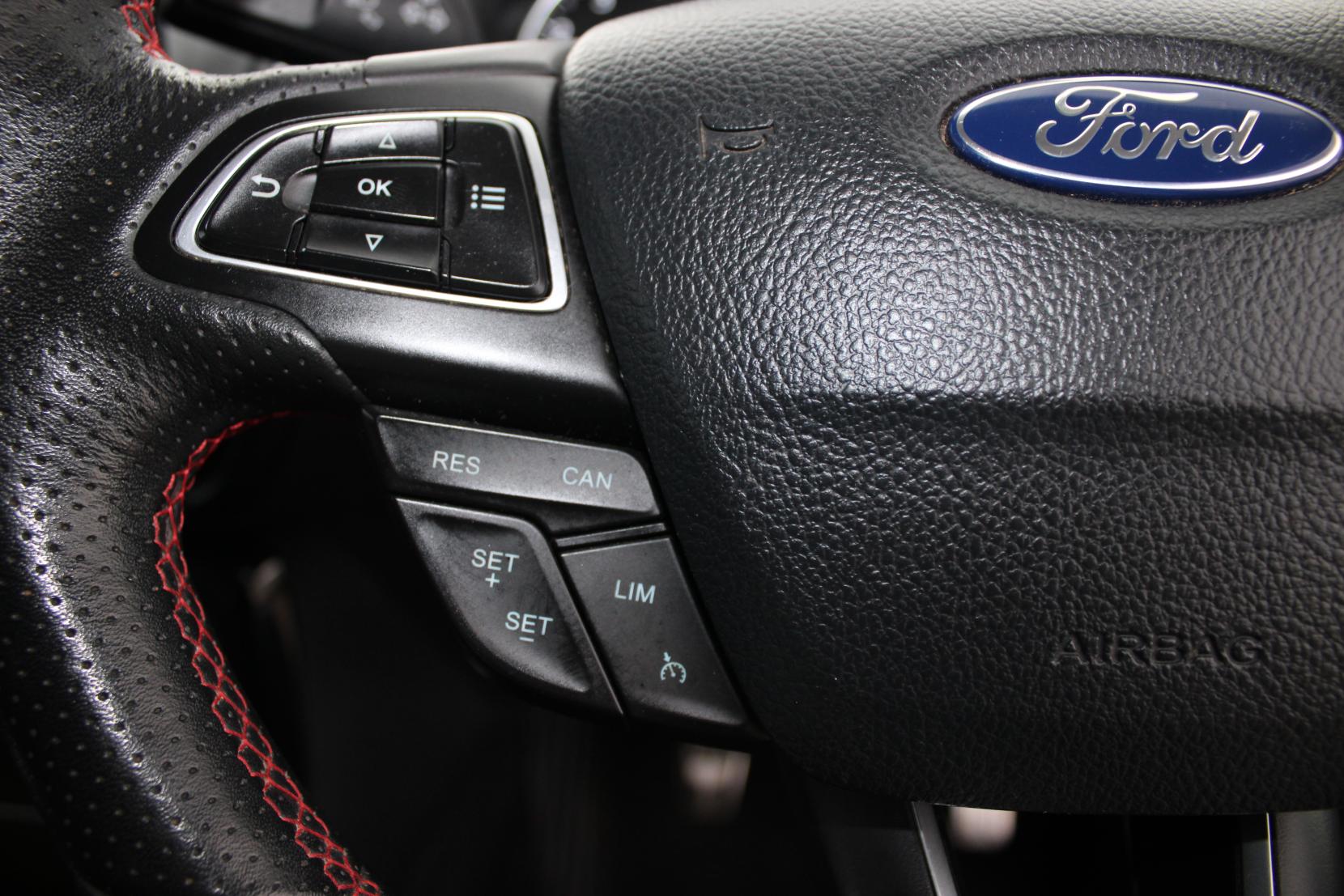 Ford EcoSport 1.0T EcoBoost ST-Line SUV 5dr Petrol Manual Euro 6 (s/s) (140 ps)