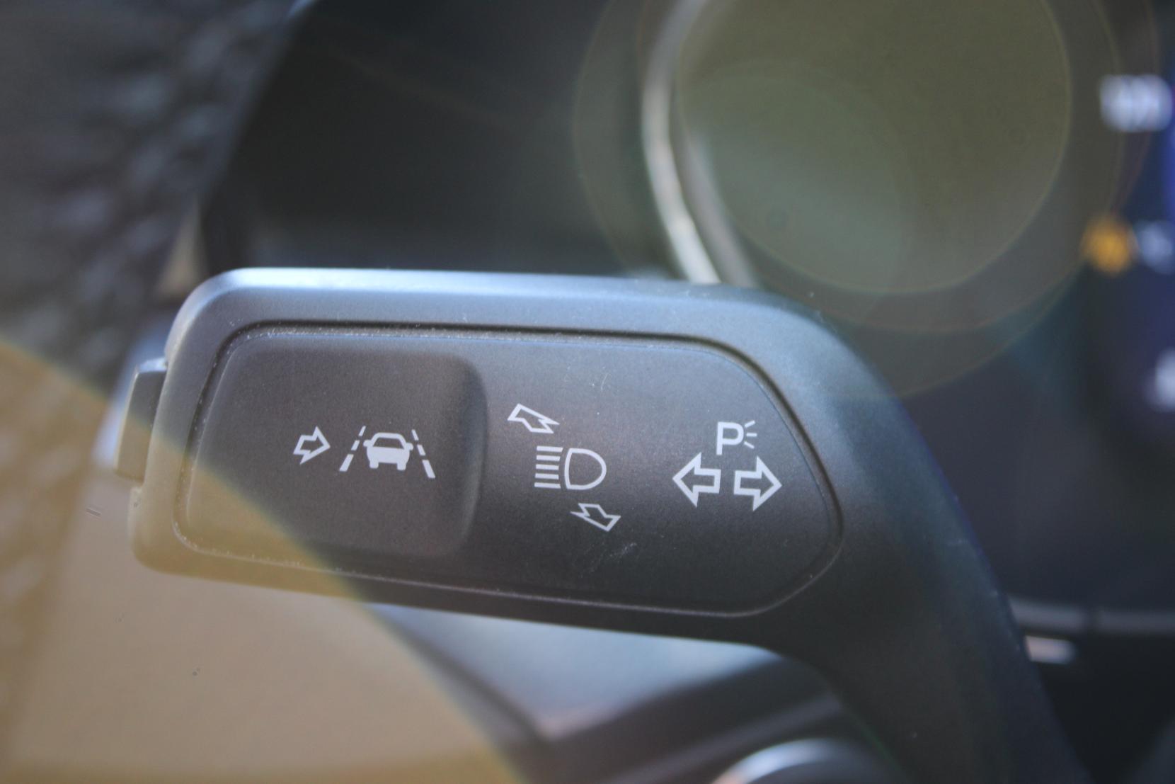 Ford Focus 1.0T EcoBoost Active X Hatchback 5dr Petrol Auto Euro 6 (s/s) (125 ps)