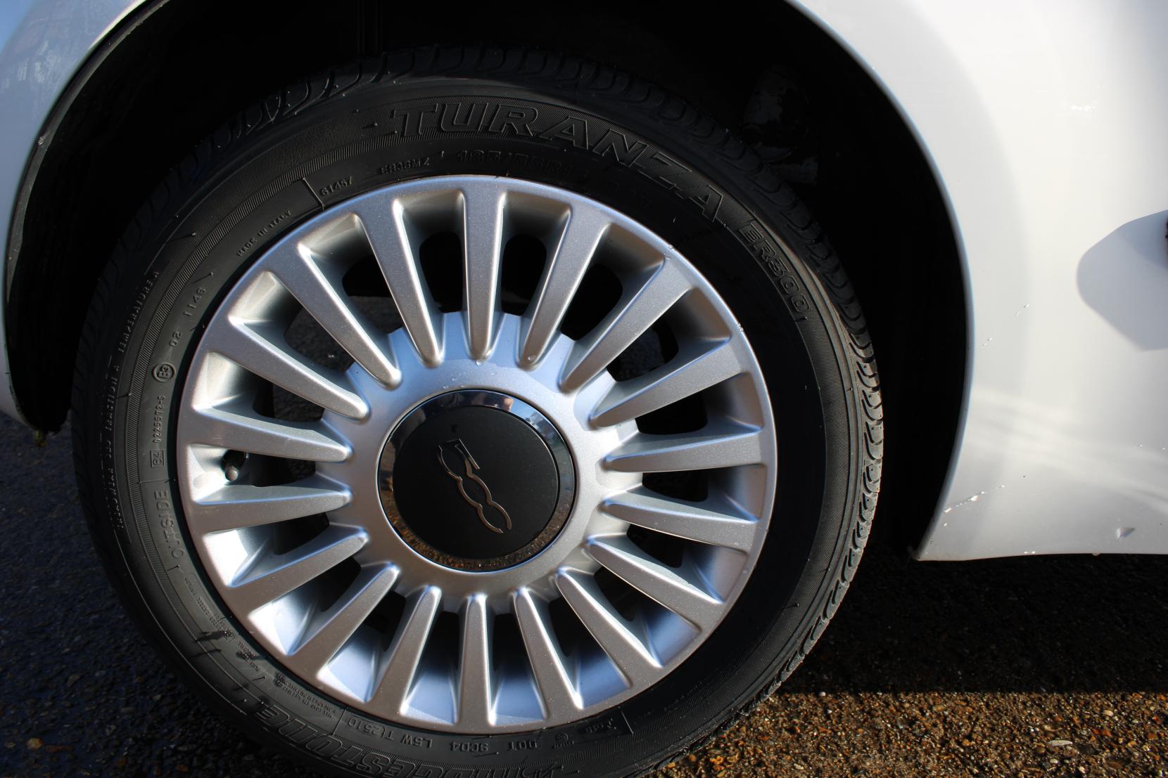 Fiat 500 1.2 Lounge Hatchback 3dr Petrol Manual Euro 5 (s/s) (69 bhp)