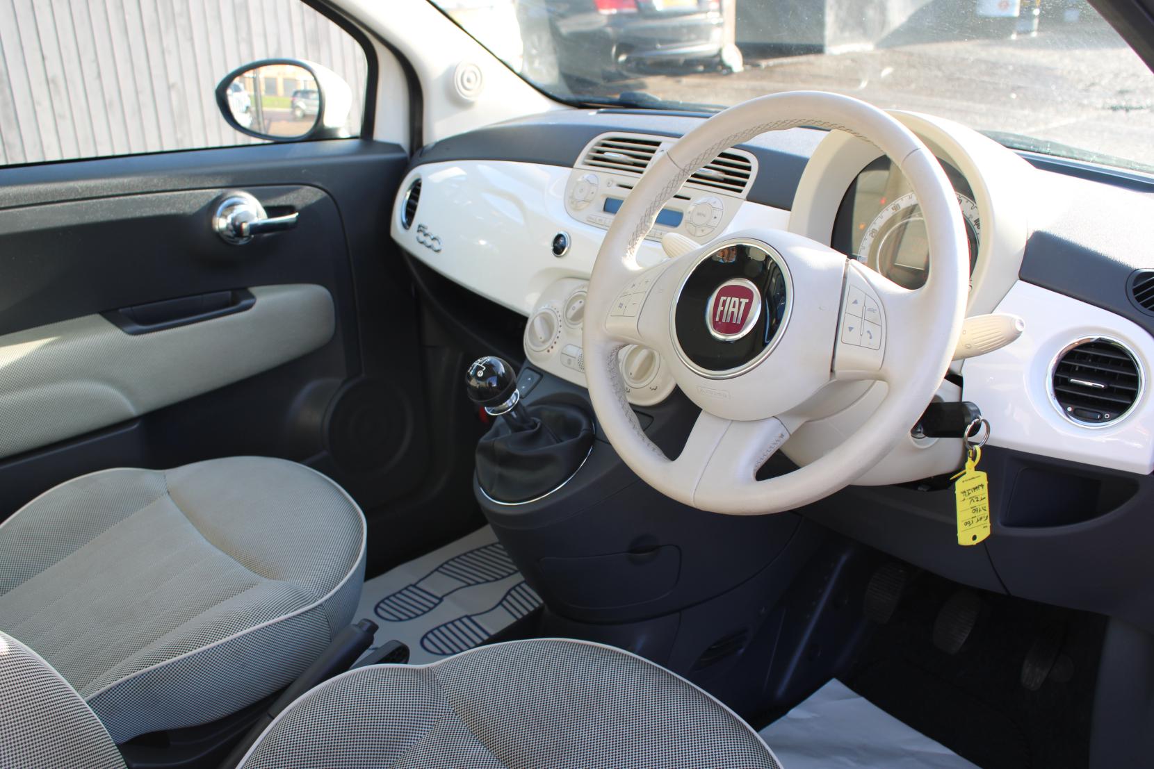 Fiat 500 1.2 Lounge Hatchback 3dr Petrol Manual Euro 5 (s/s) (69 bhp)