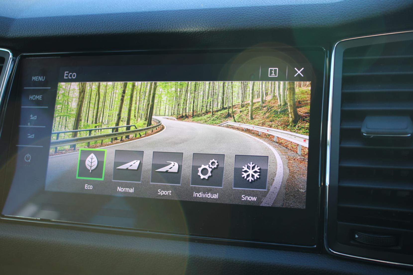 Skoda Kodiaq 2.0 TSI Scout SUV 5dr Petrol DSG 4WD Euro 6 (s/s) (7 Seat) (180 ps)