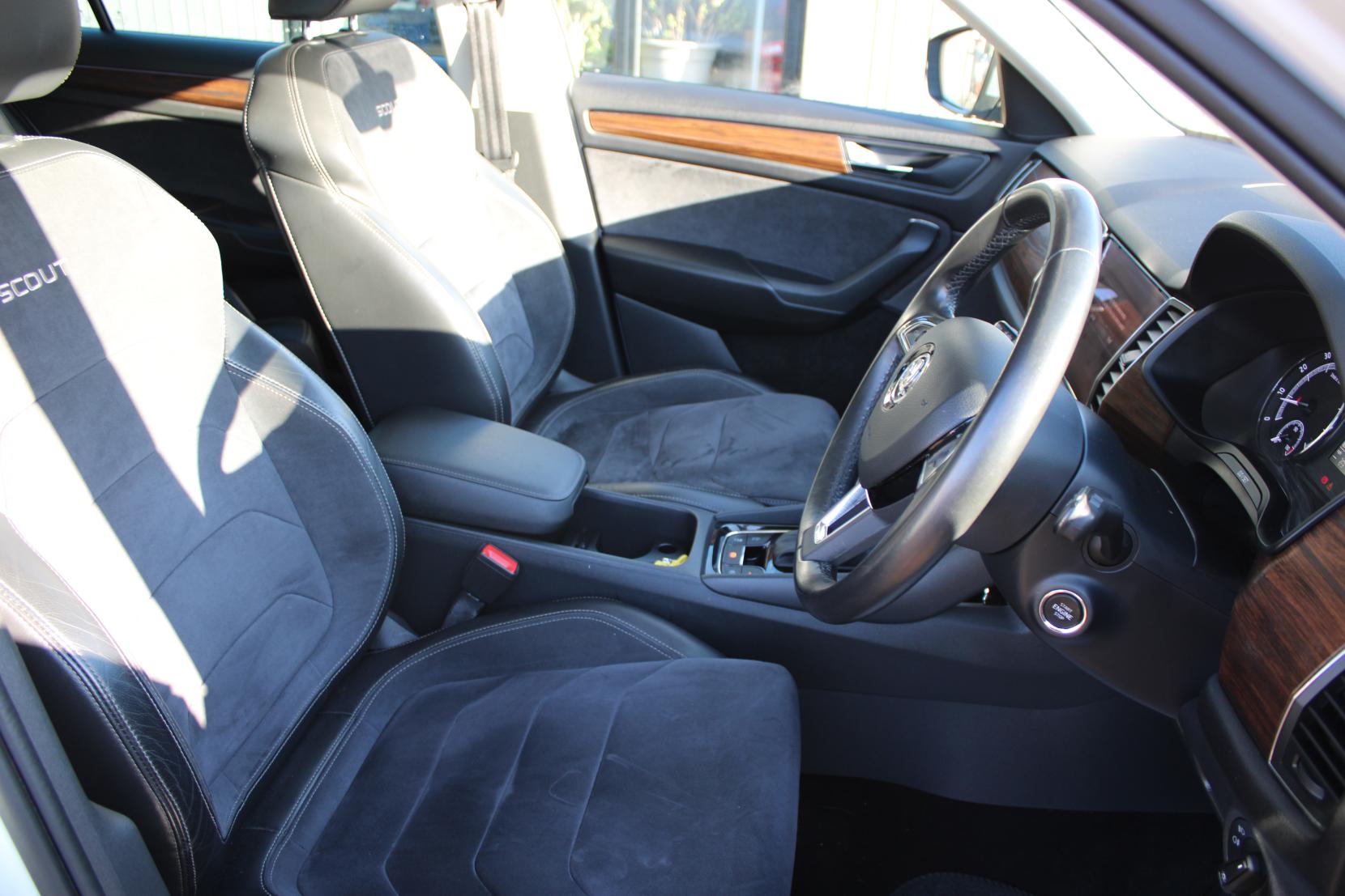 Skoda Kodiaq 2.0 TSI Scout SUV 5dr Petrol DSG 4WD Euro 6 (s/s) (7 Seat) (180 ps)