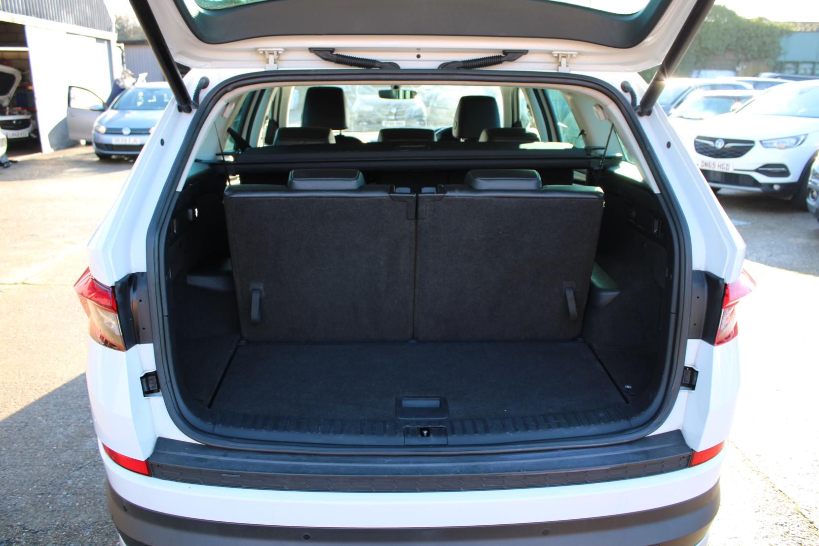 Skoda Kodiaq 2.0 TSI Scout SUV 5dr Petrol DSG 4WD Euro 6 (s/s) (7 Seat) (180 ps)