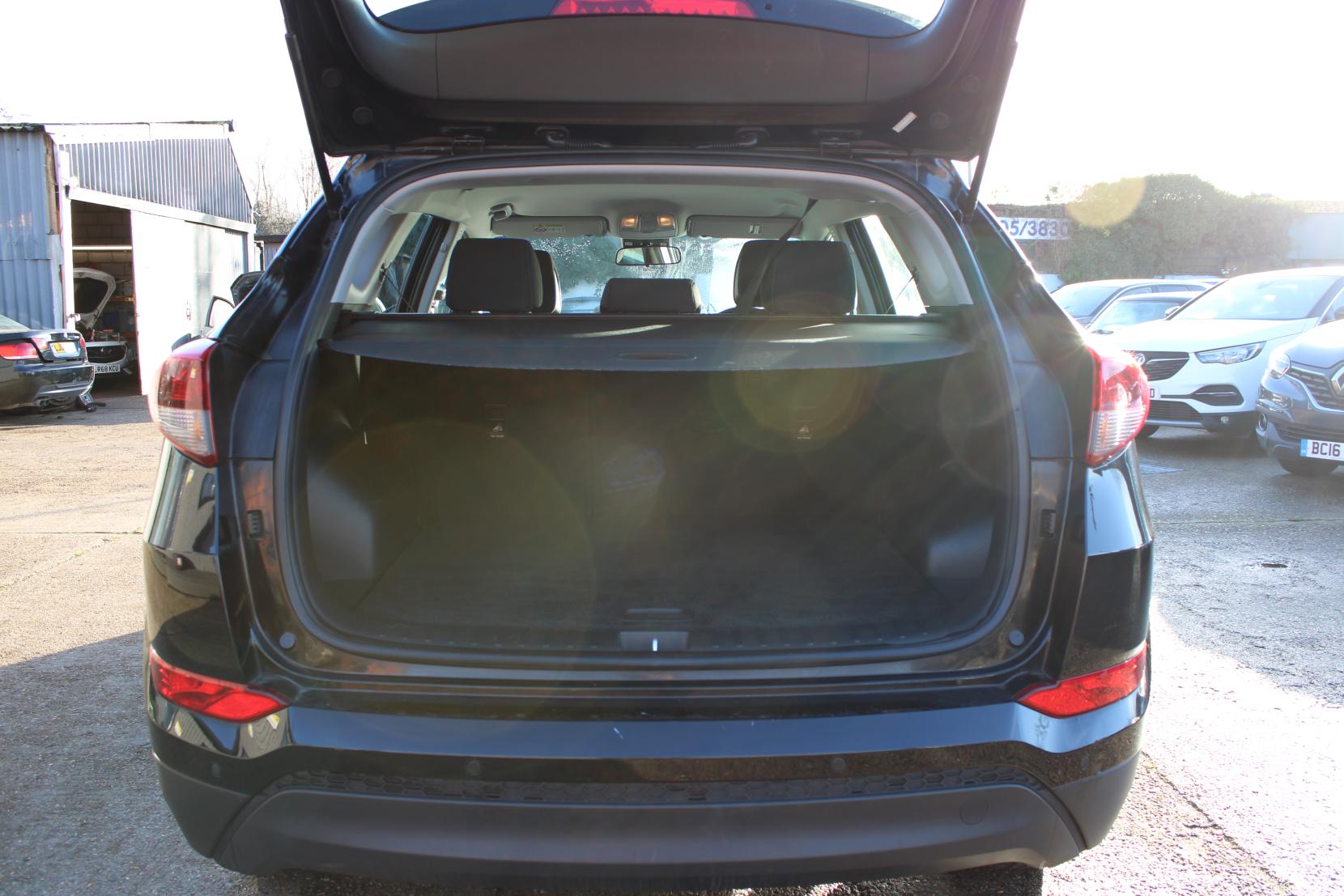 Hyundai TUCSON 1.6 GDi Blue Drive SE Nav SUV 5dr Petrol Manual Euro 6 (s/s) (132 ps)