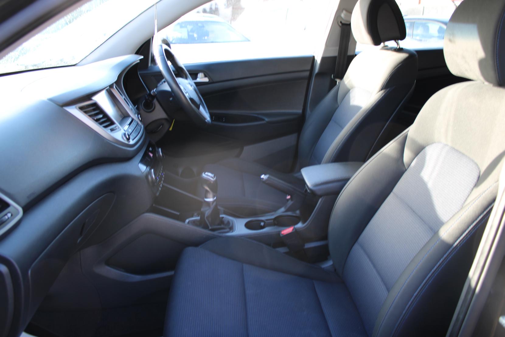 Hyundai TUCSON 1.6 GDi Blue Drive SE Nav SUV 5dr Petrol Manual Euro 6 (s/s) (132 ps)