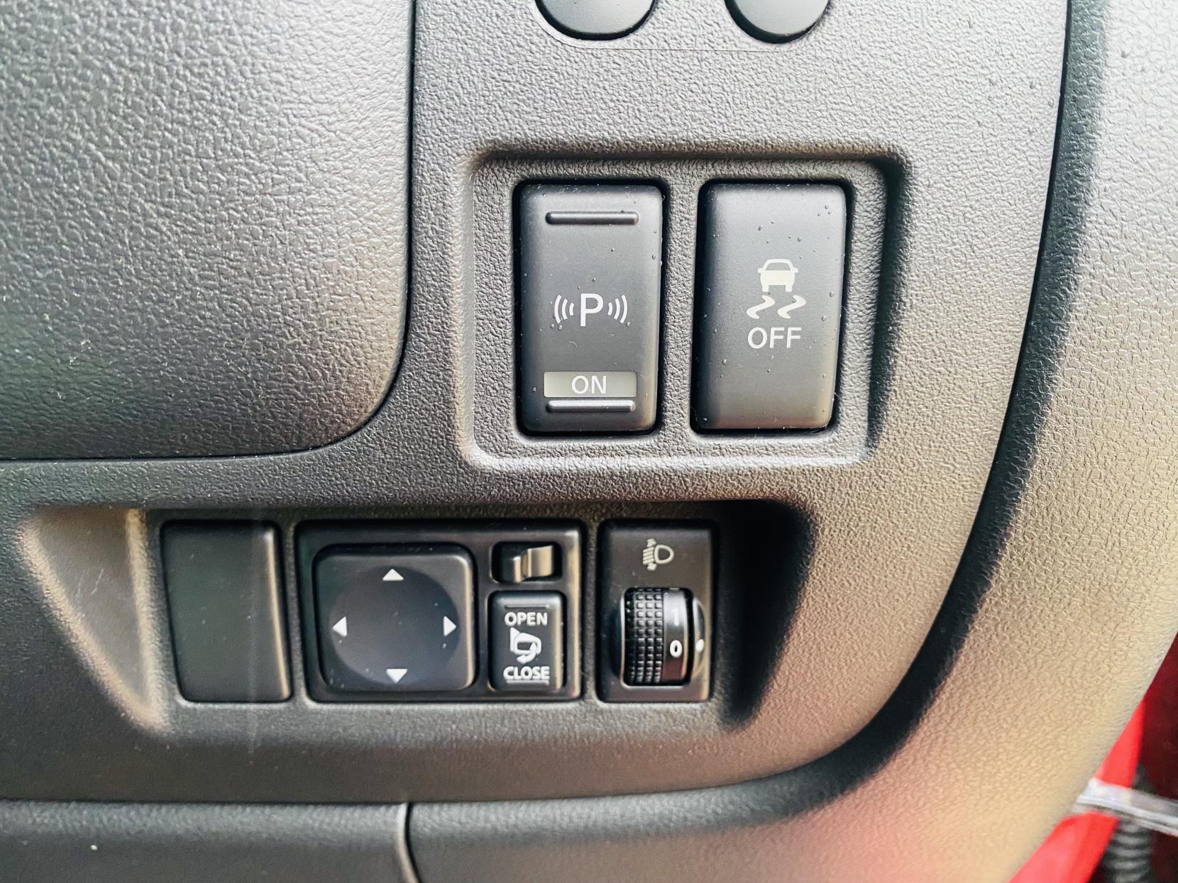 Nissan Micra 1.2 12V Tekna Hatchback 5dr Petrol Manual Euro 5 (80 ps)