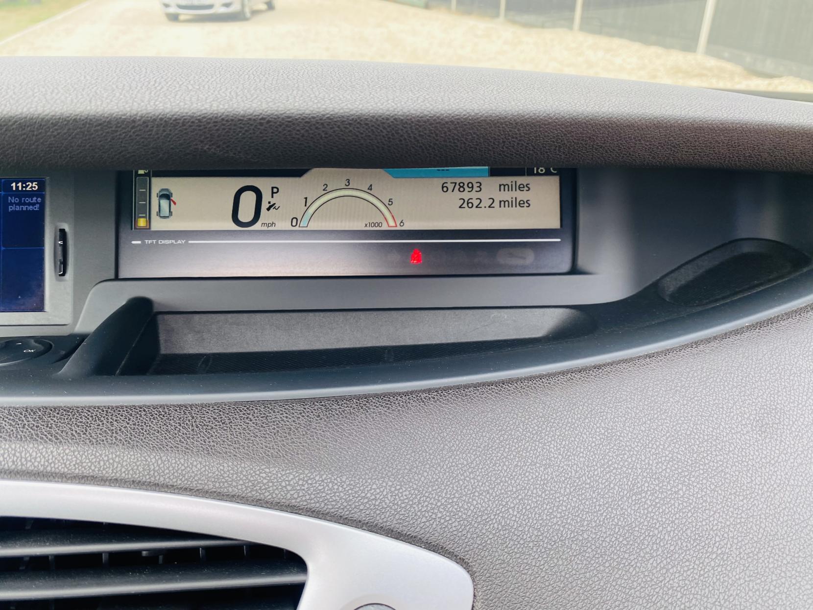 Renault Grand Scenic 2.0 dCi Privilege MPV 5dr Diesel Auto Euro 5 (150 ps)