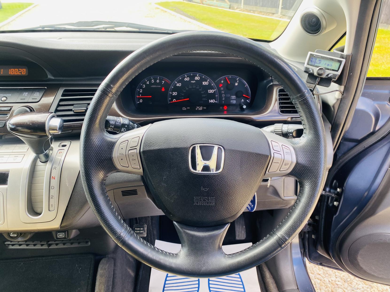 Honda FR-V 1.8 i-VTEC EX MPV 5dr Petrol Automatic (190 g/km, 138 bhp)