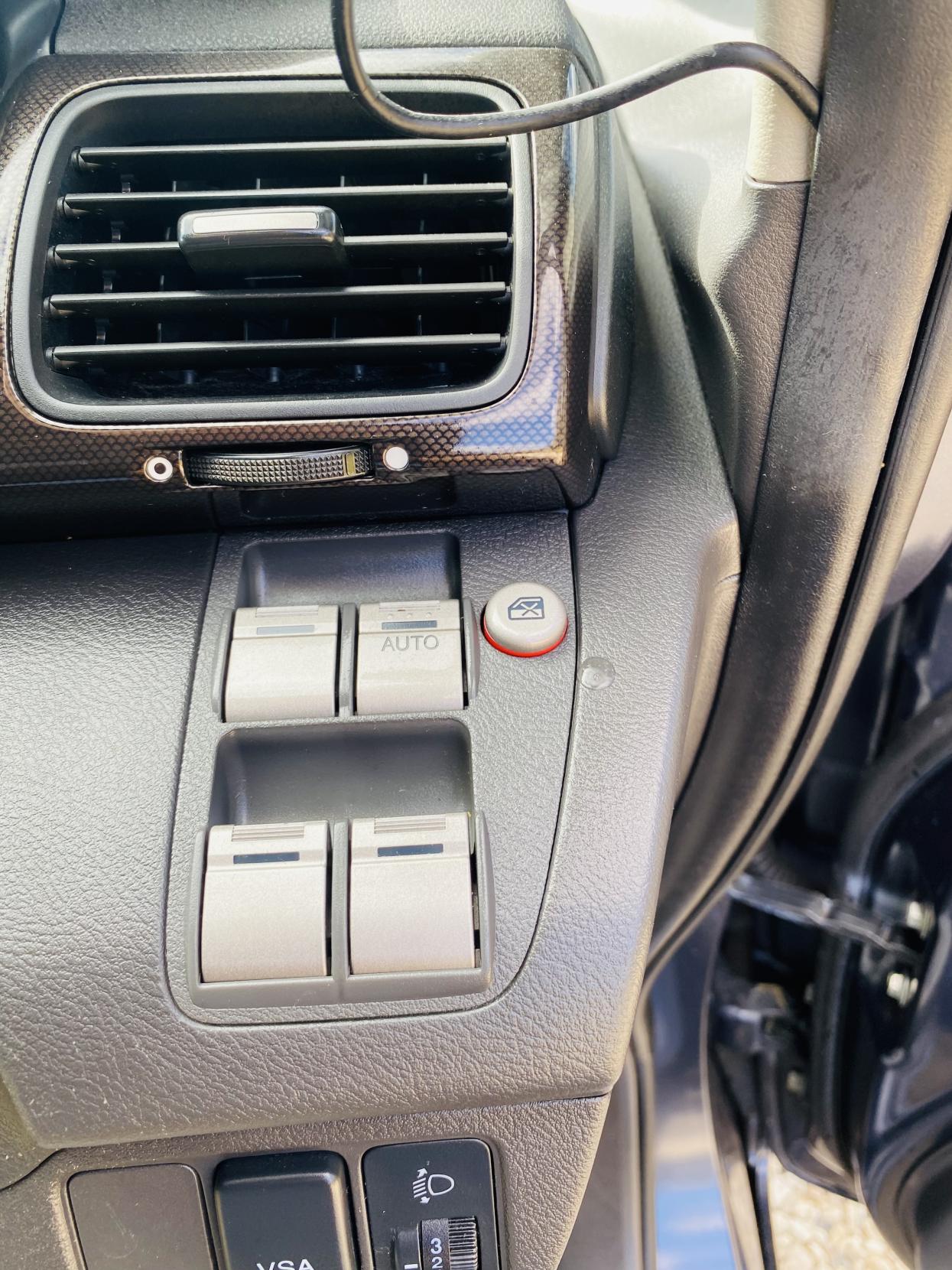 Honda FR-V 1.8 i-VTEC EX MPV 5dr Petrol Automatic (190 g/km, 138 bhp)