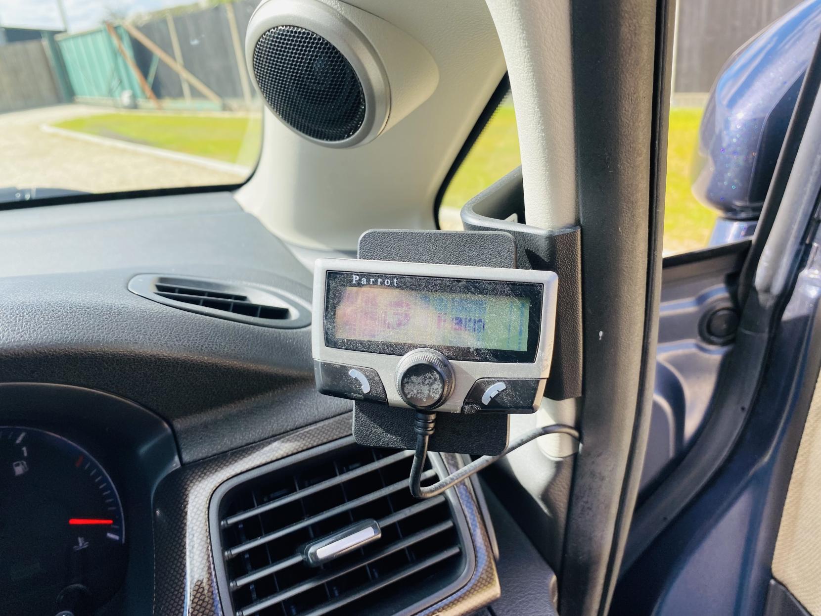 Honda FR-V 1.8 i-VTEC EX MPV 5dr Petrol Automatic (190 g/km, 138 bhp)