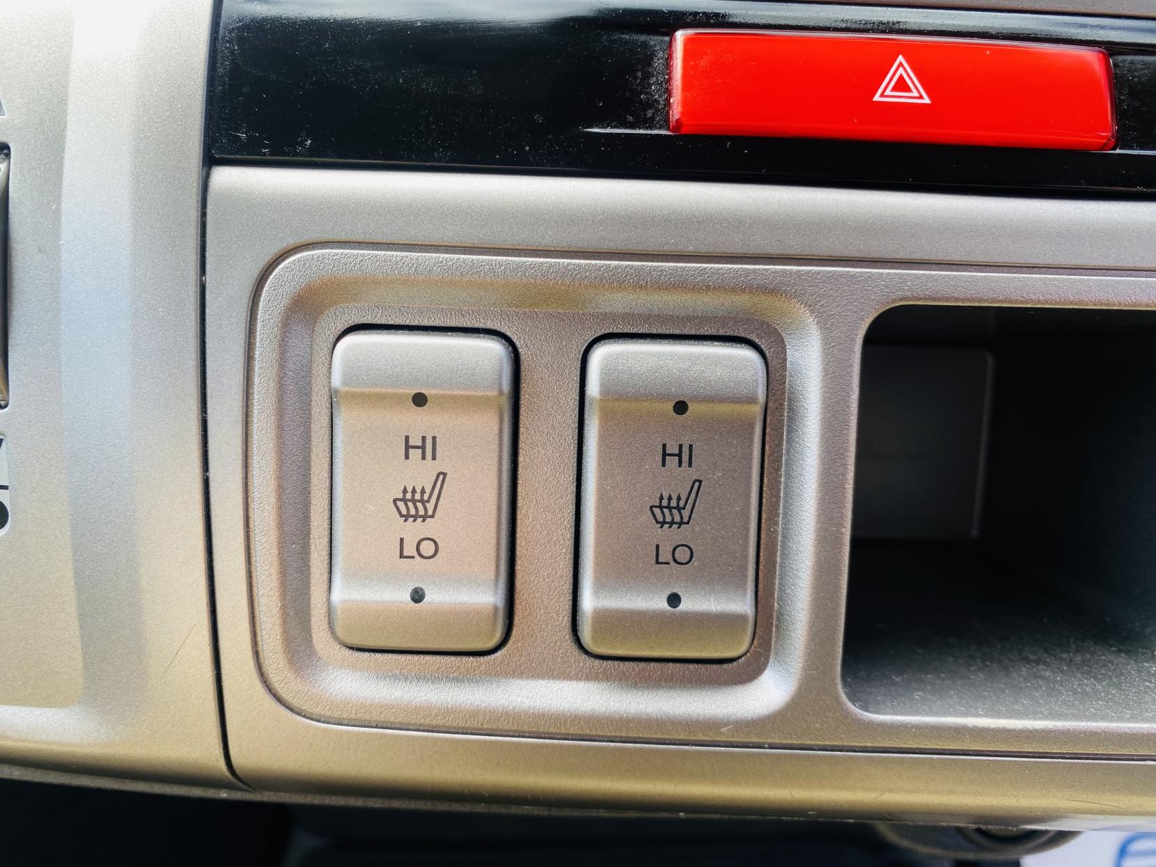 Honda FR-V 1.8 i-VTEC EX MPV 5dr Petrol Automatic (190 g/km, 138 bhp)