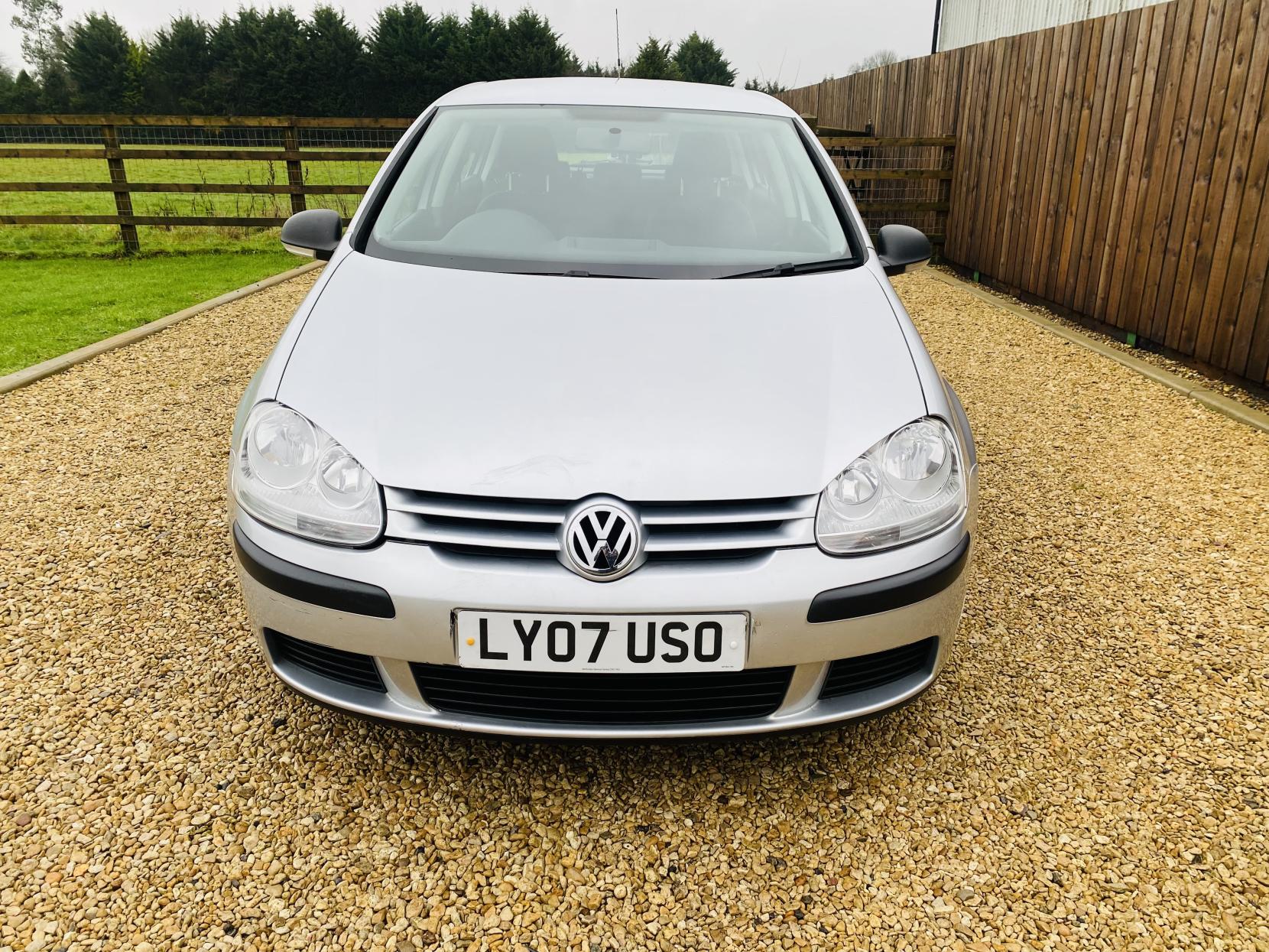 Volkswagen Golf 1.6 FSI S Hatchback 5dr Petrol Manual (159 g/km, 113 bhp)