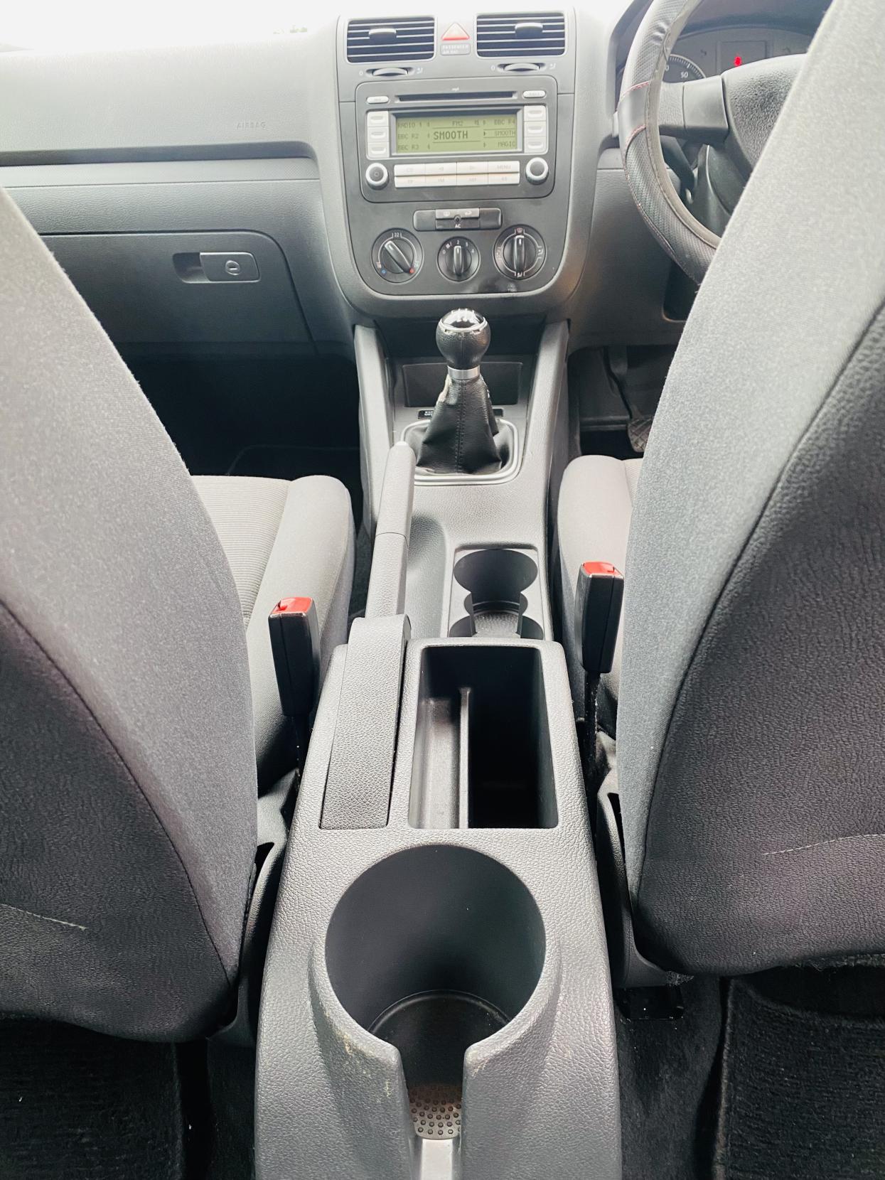 Volkswagen Golf 1.6 FSI S Hatchback 5dr Petrol Manual (159 g/km, 113 bhp)