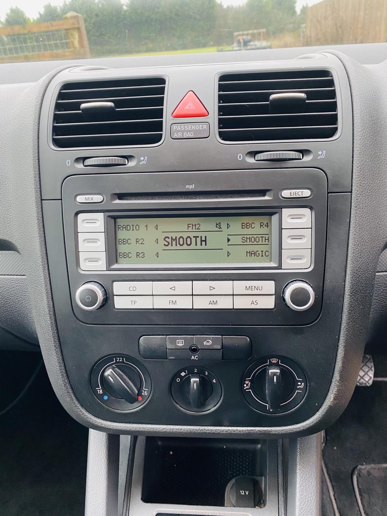 Volkswagen Golf 1.6 FSI S Hatchback 5dr Petrol Manual (159 g/km, 113 bhp)