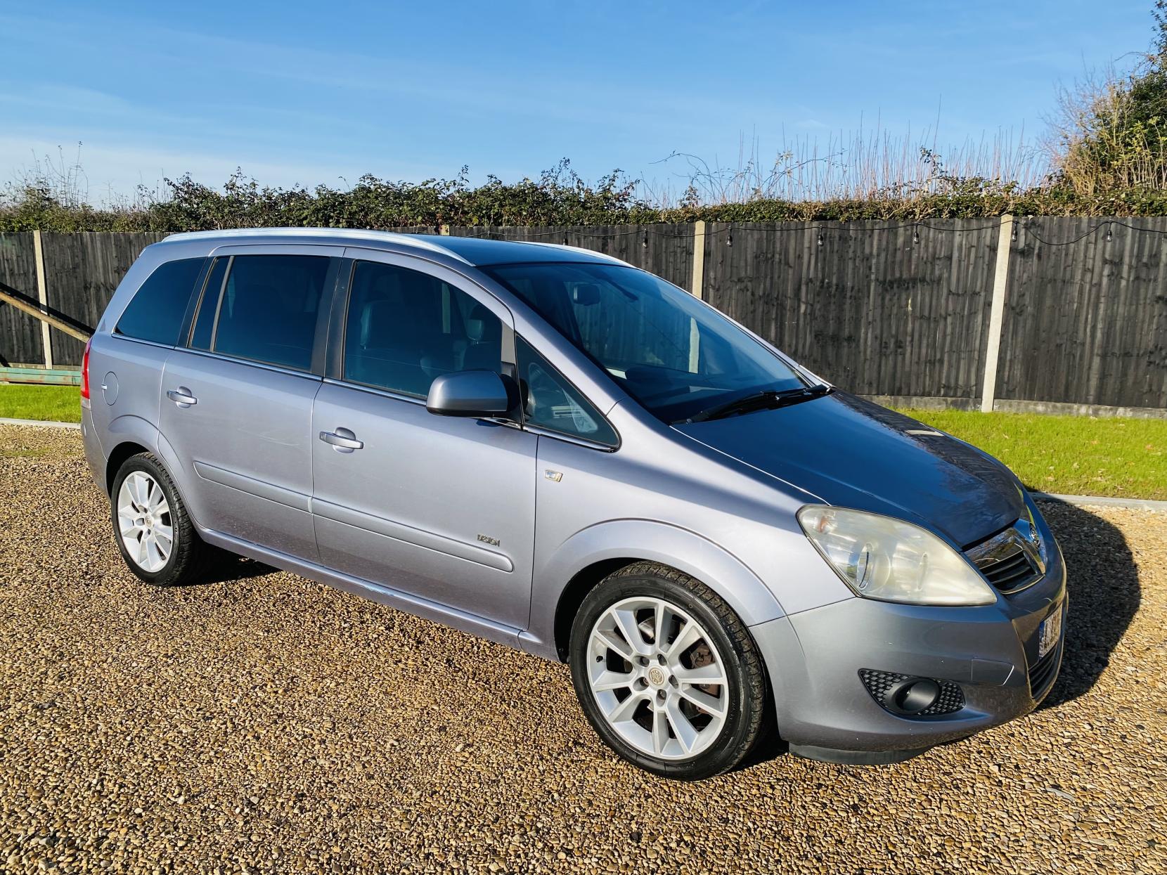 Vauxhall Zafira 2.2 16V Design MPV 5dr Petrol Auto Euro 4 (150 ps)