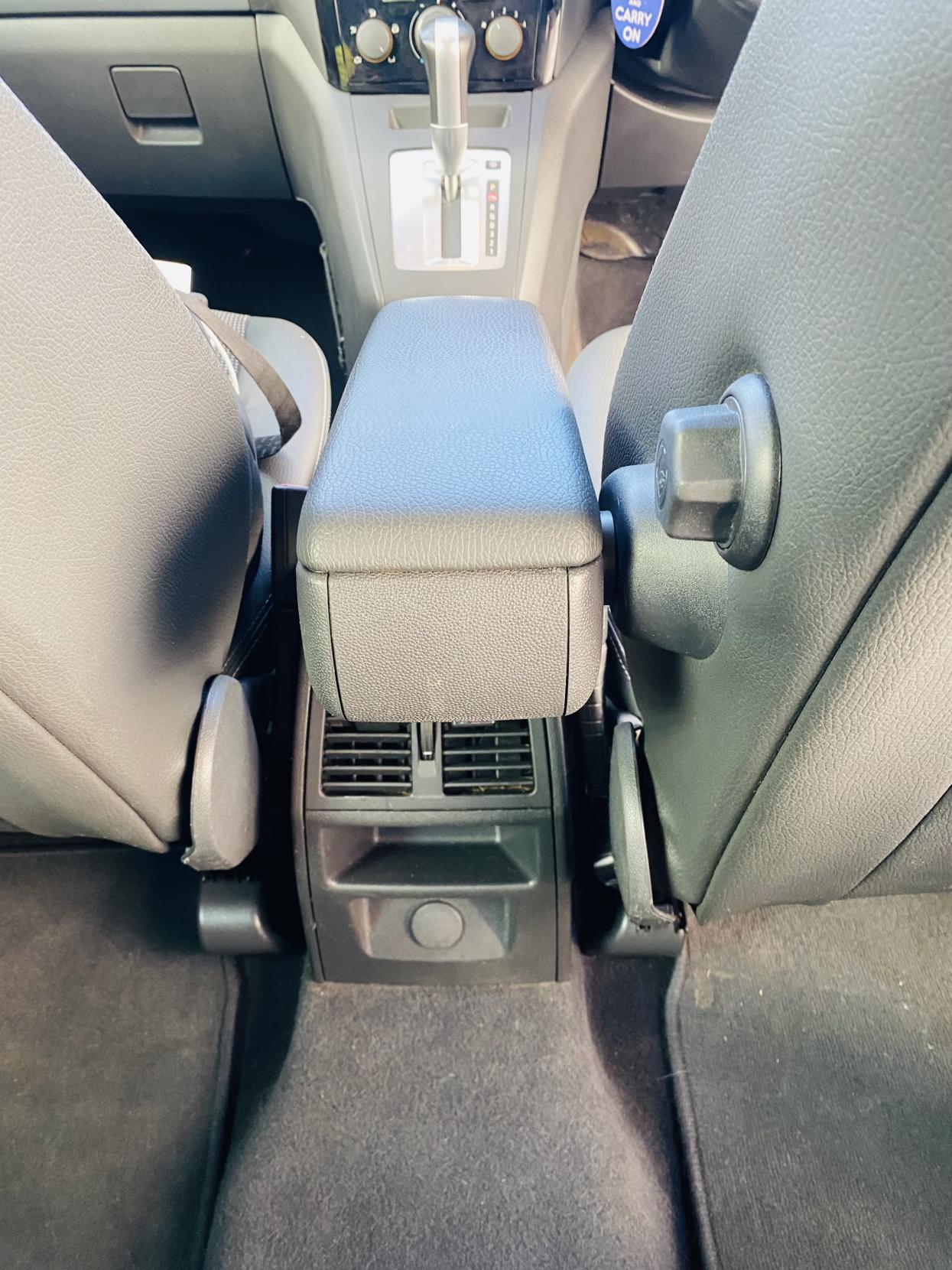 Vauxhall Zafira 2.2 16V Design MPV 5dr Petrol Auto Euro 4 (150 ps)