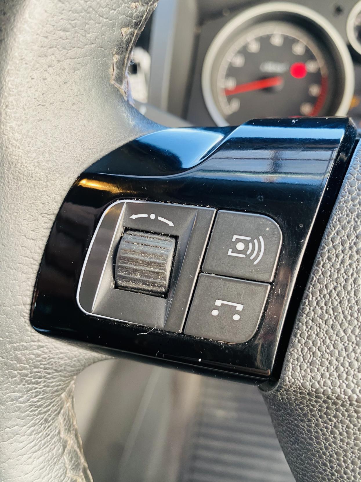 Vauxhall Zafira 2.2 16V Design MPV 5dr Petrol Auto Euro 4 (150 ps)