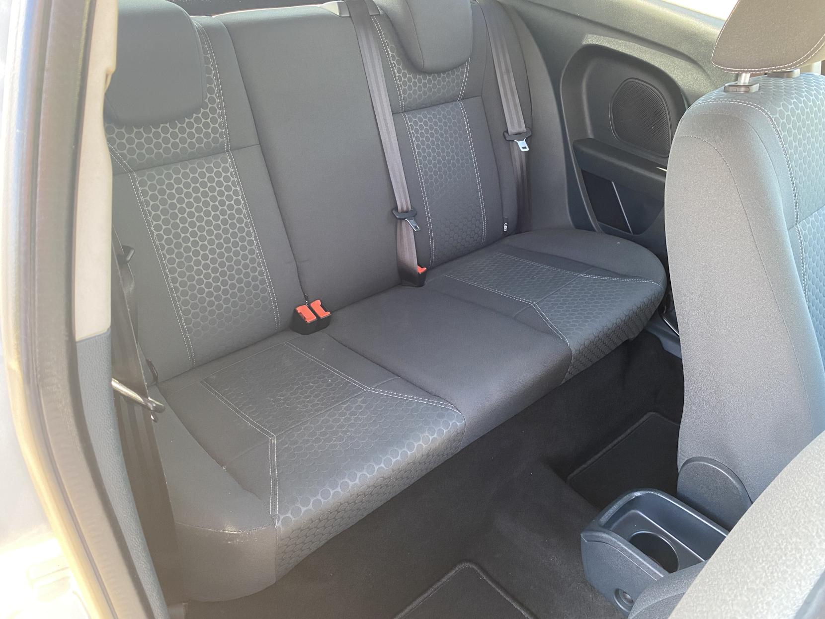 Ford Fiesta 1.4 Titanium Hatchback 3dr Petrol Manual (133 g/km, 94 bhp)