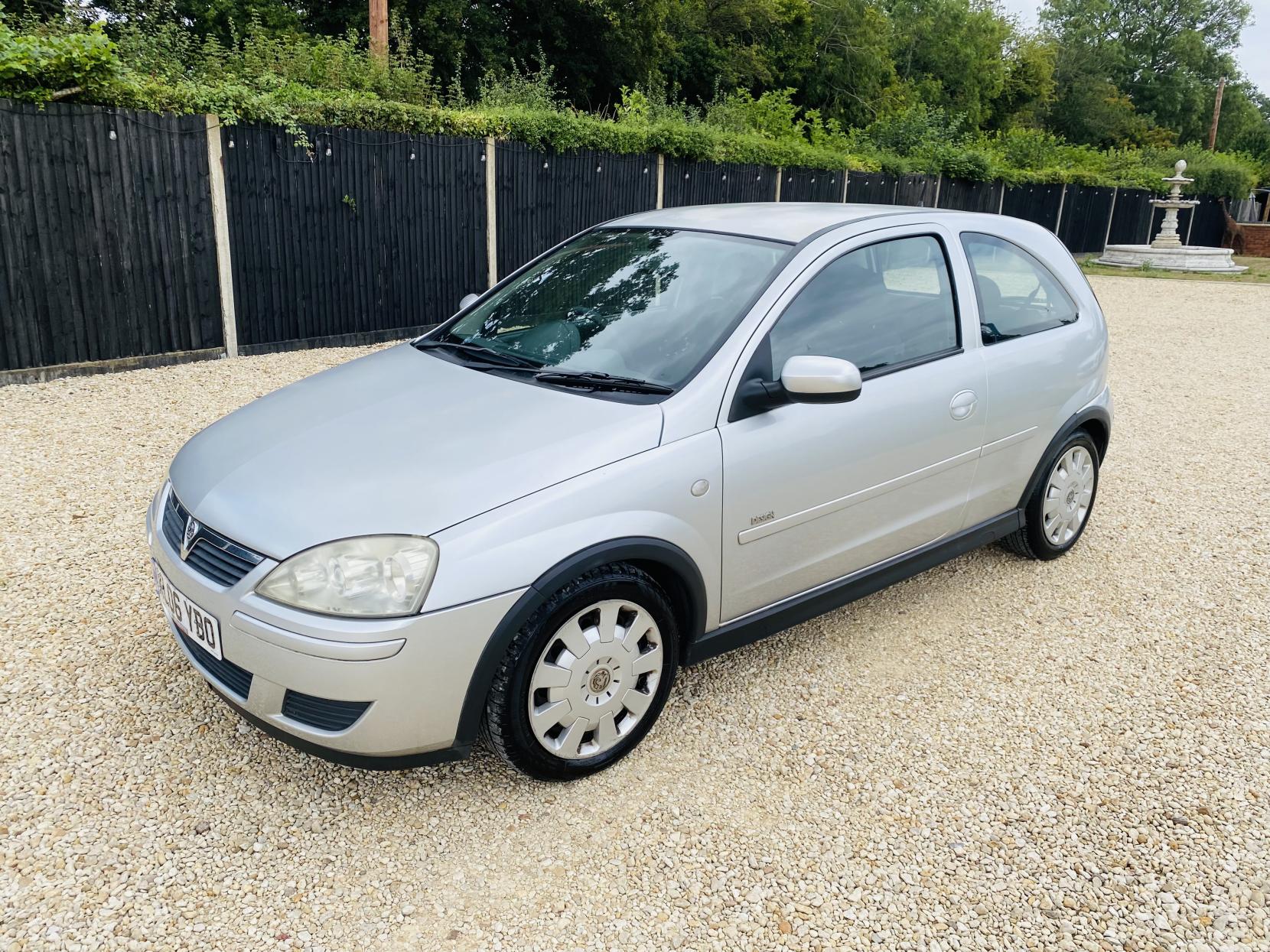Vauxhall Corsa 1.4i 16v Design Hatchback 3dr Petrol Automatic (a/c) (178 g/km, 89 bhp)