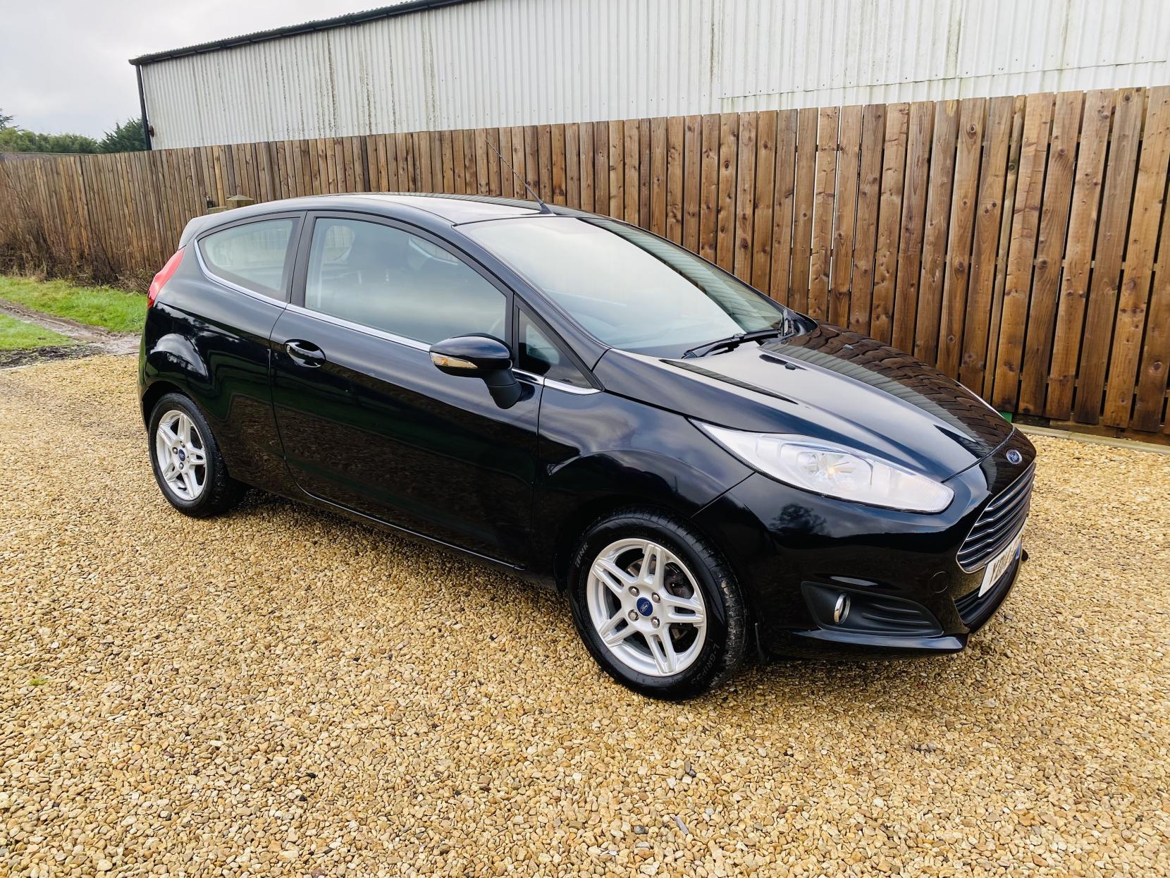 Ford Fiesta 1.25 Zetec Hatchback 3dr Petrol Manual Euro 5 (82 ps)