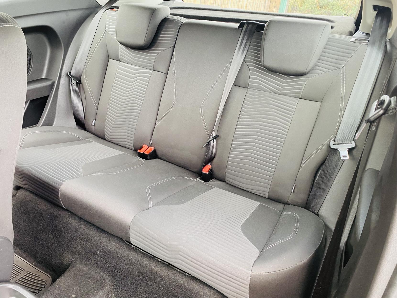 Ford Fiesta 1.25 Zetec Hatchback 3dr Petrol Manual Euro 5 (82 ps)