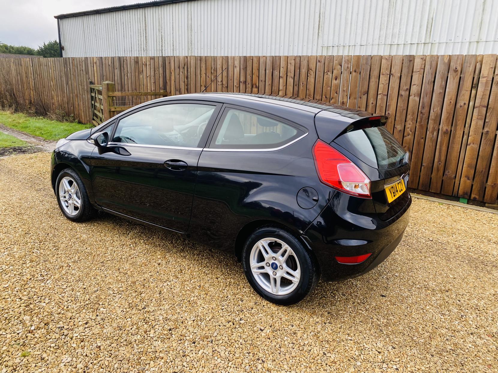 Ford Fiesta 1.25 Zetec Hatchback 3dr Petrol Manual Euro 5 (82 ps)