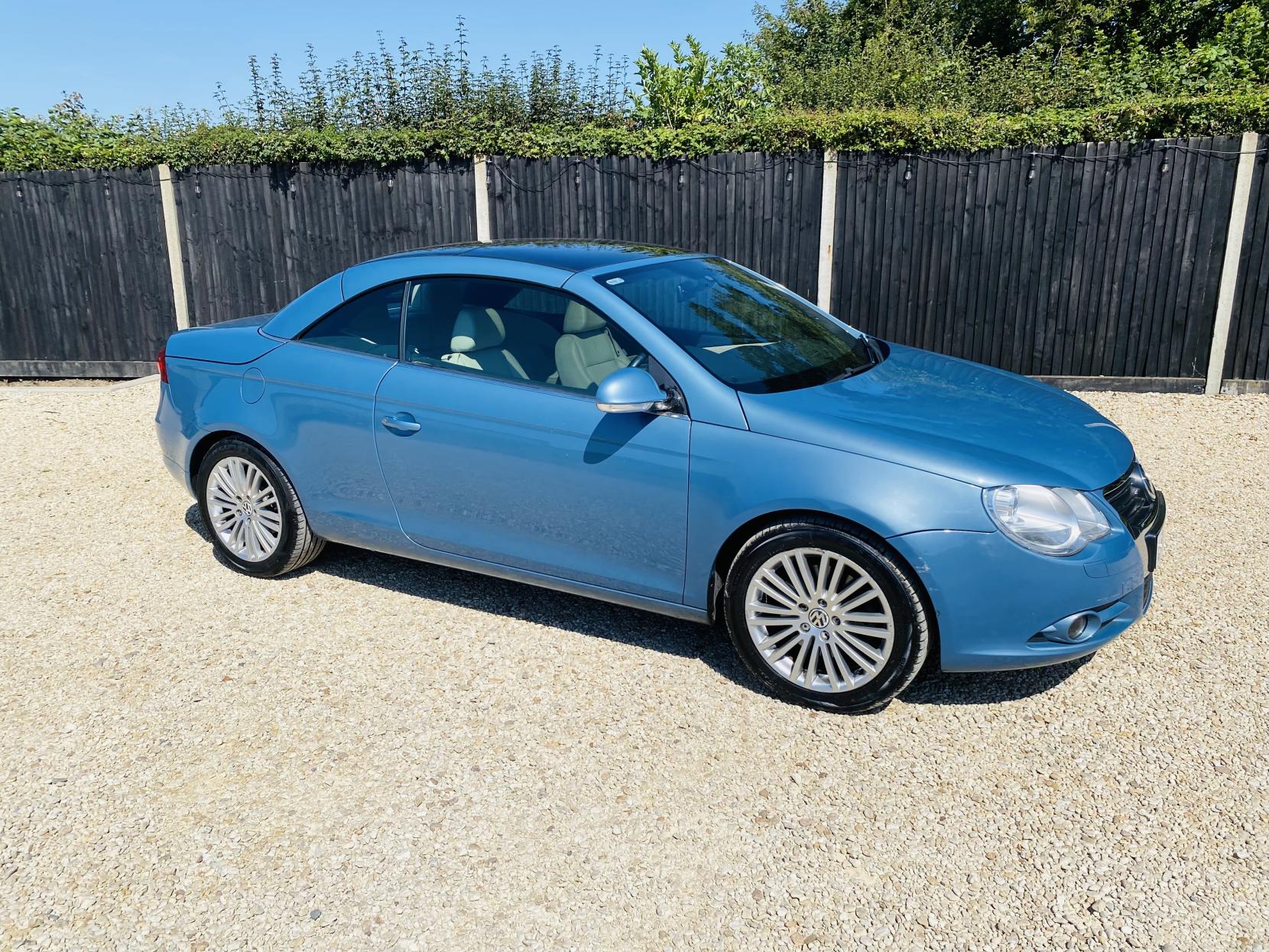 Volkswagen Eos 2.0 TFSI Sport Cabriolet 2dr Petrol DSG Euro 4 (200 ps)