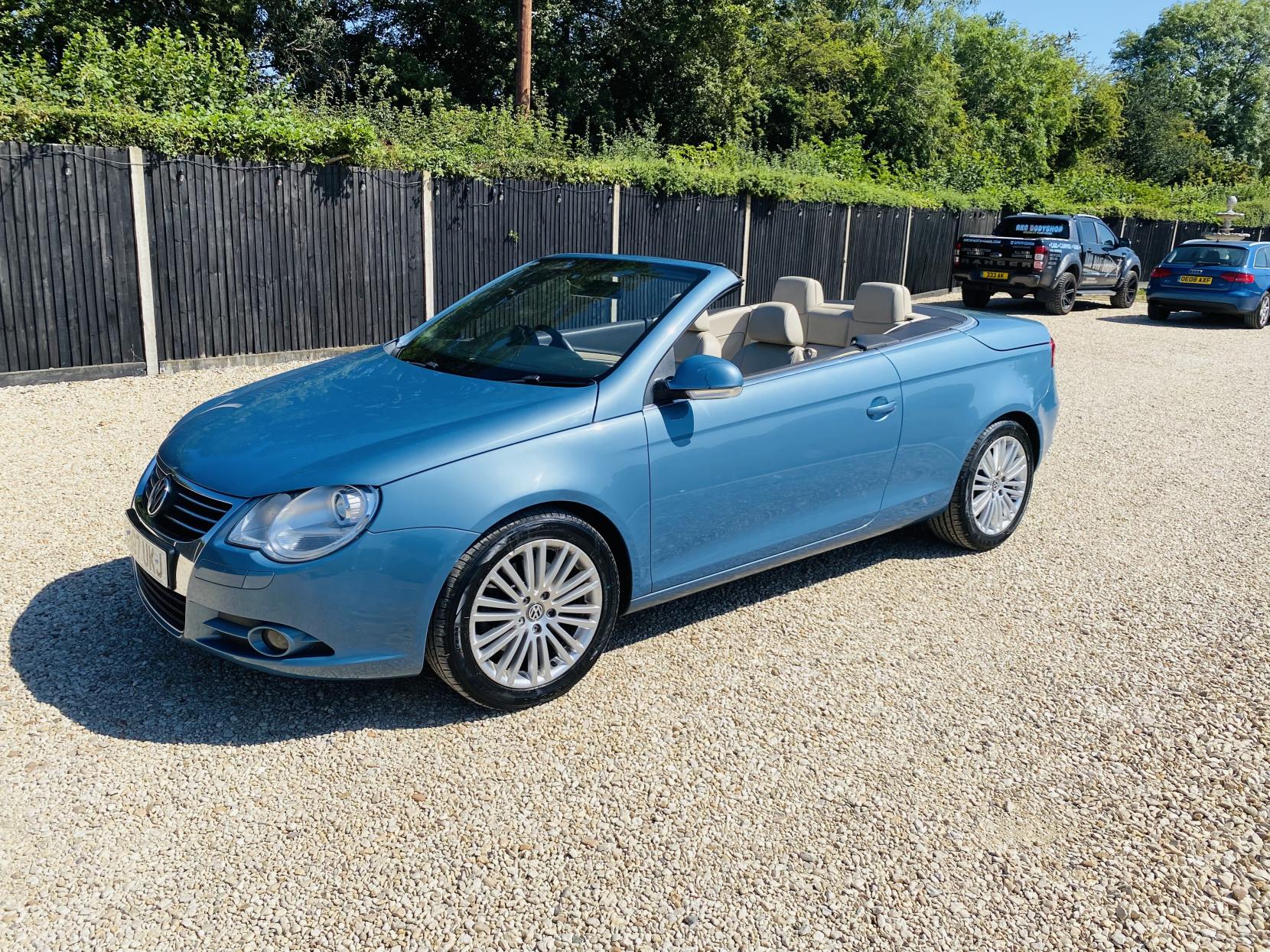 Volkswagen Eos 2.0 TFSI Sport Cabriolet 2dr Petrol DSG Euro 4 (200 ps)