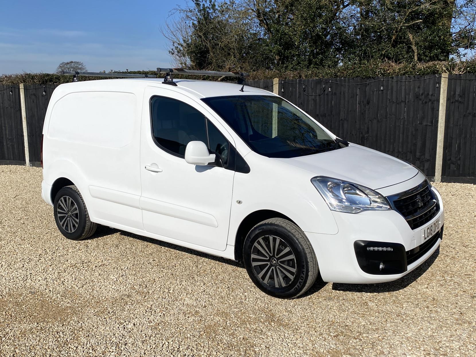 Peugeot Partner 1.6 BlueHDi 850 SE Panel Van 4dr Diesel Automatic L1 (s/s) (108 g/km, 100 bhp)