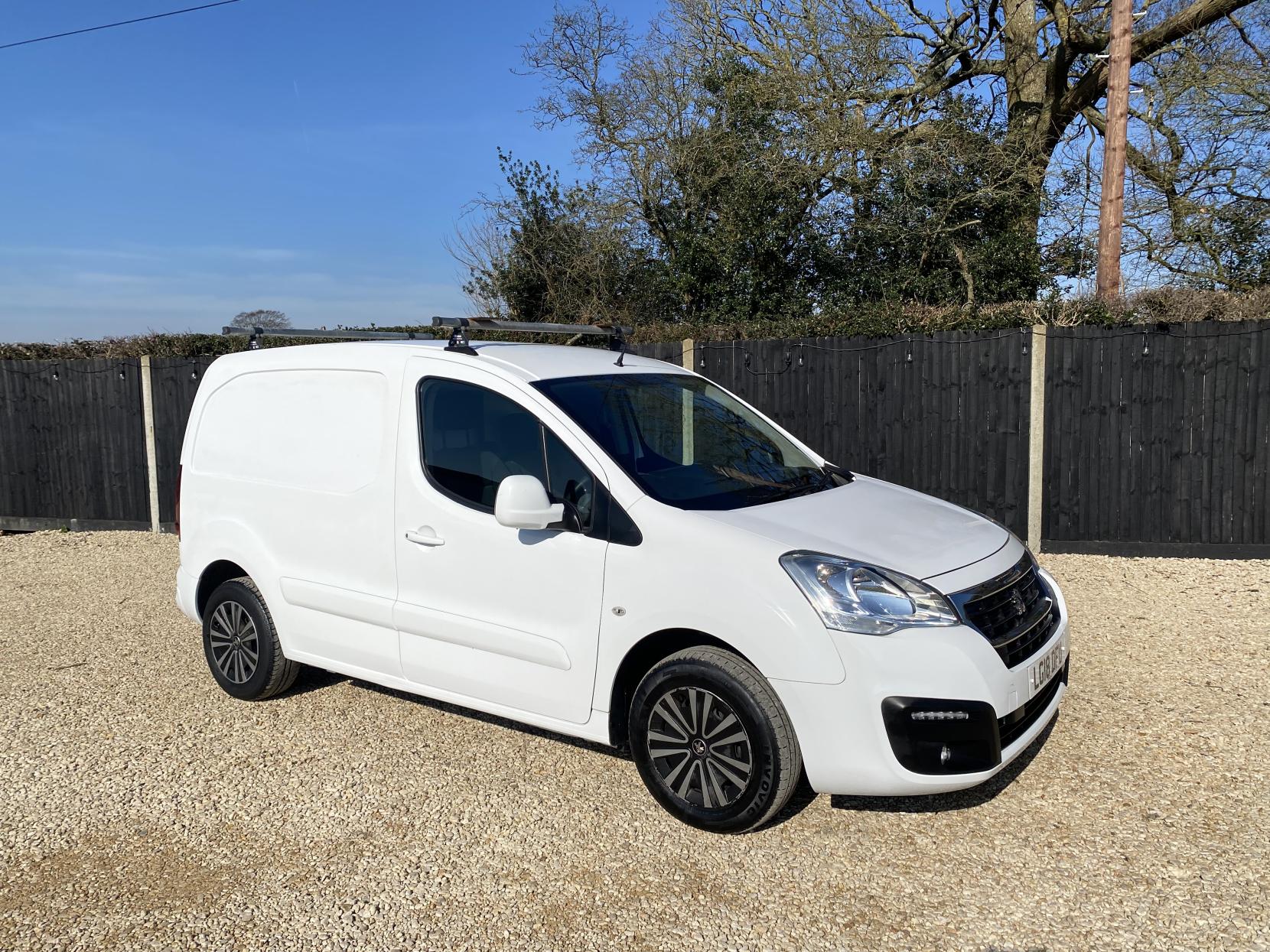 Peugeot Partner 1.6 BlueHDi 850 SE Panel Van 4dr Diesel Automatic L1 (s/s) (108 g/km, 100 bhp)