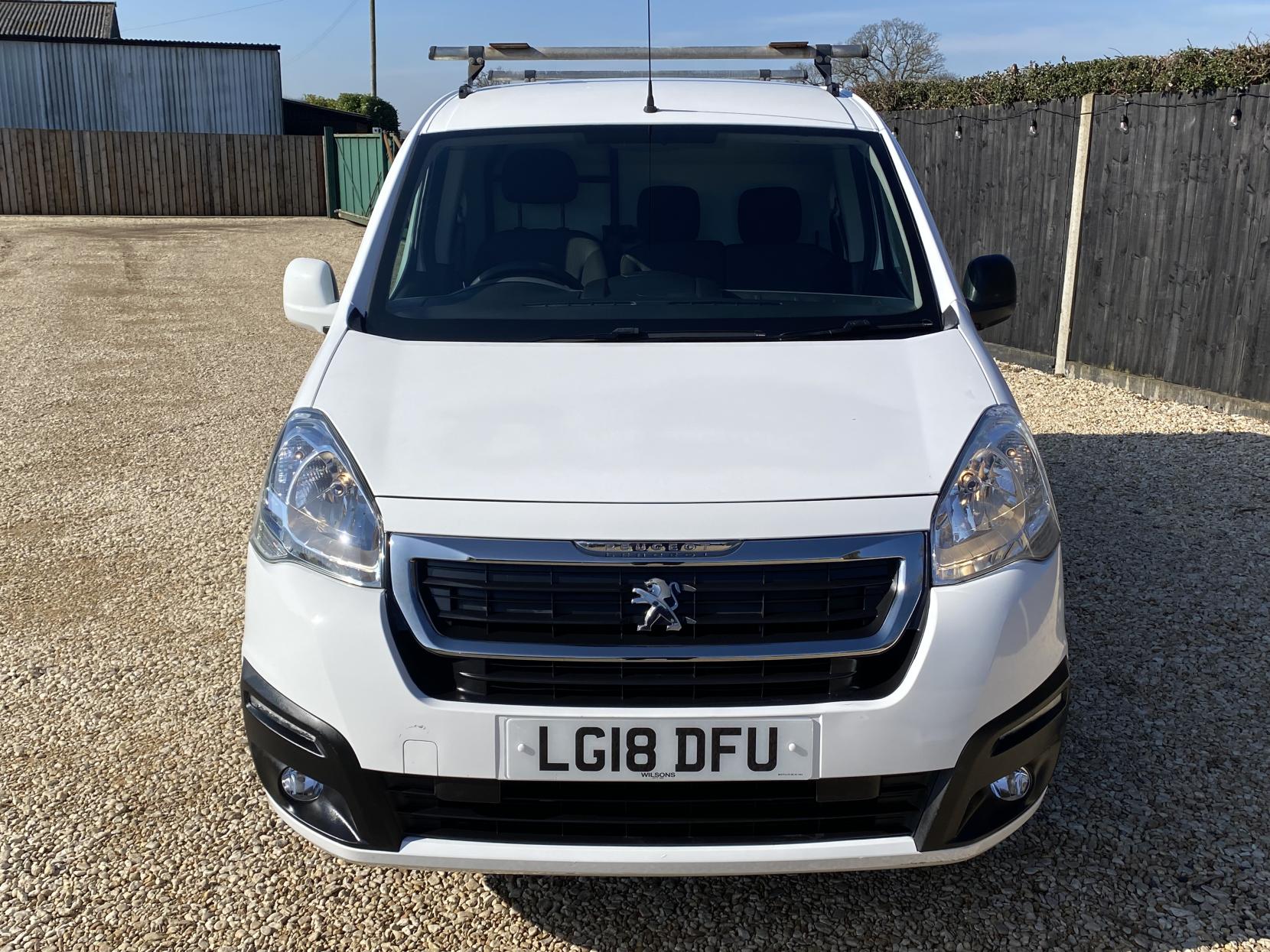 Peugeot Partner 1.6 BlueHDi 850 SE Panel Van 4dr Diesel Automatic L1 (s/s) (108 g/km, 100 bhp)