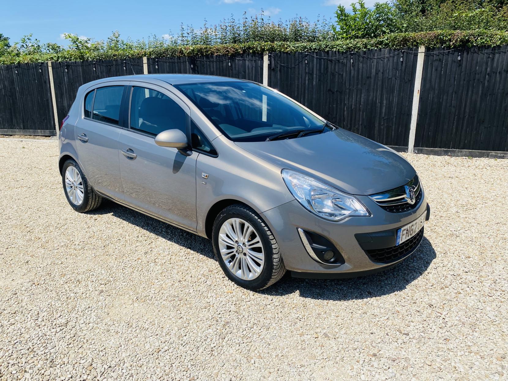 Vauxhall Corsa 1.4 16V SE Hatchback 5dr Petrol Auto Euro 5 (100 ps)