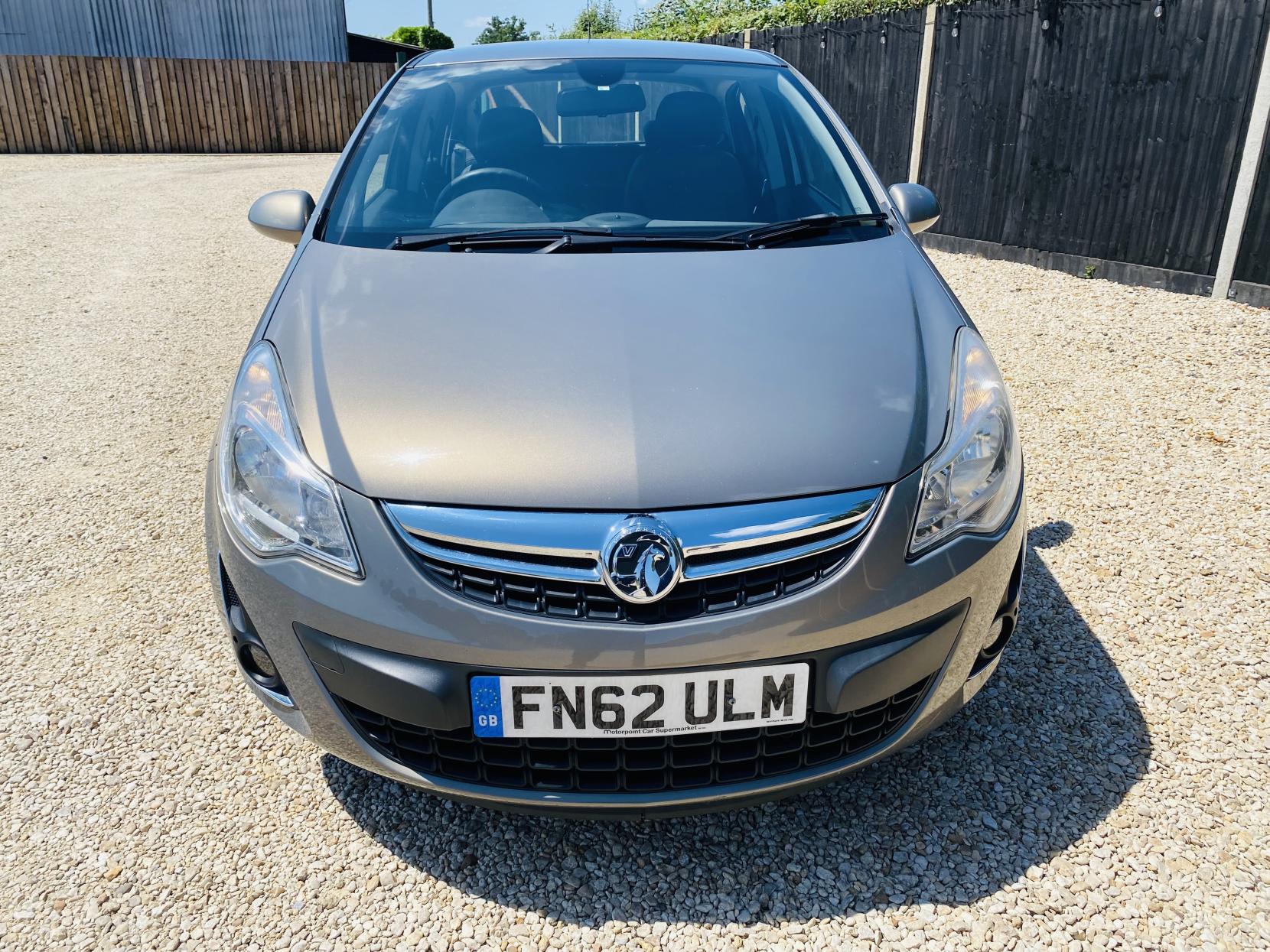 Vauxhall Corsa 1.4 16V SE Hatchback 5dr Petrol Auto Euro 5 (100 ps)