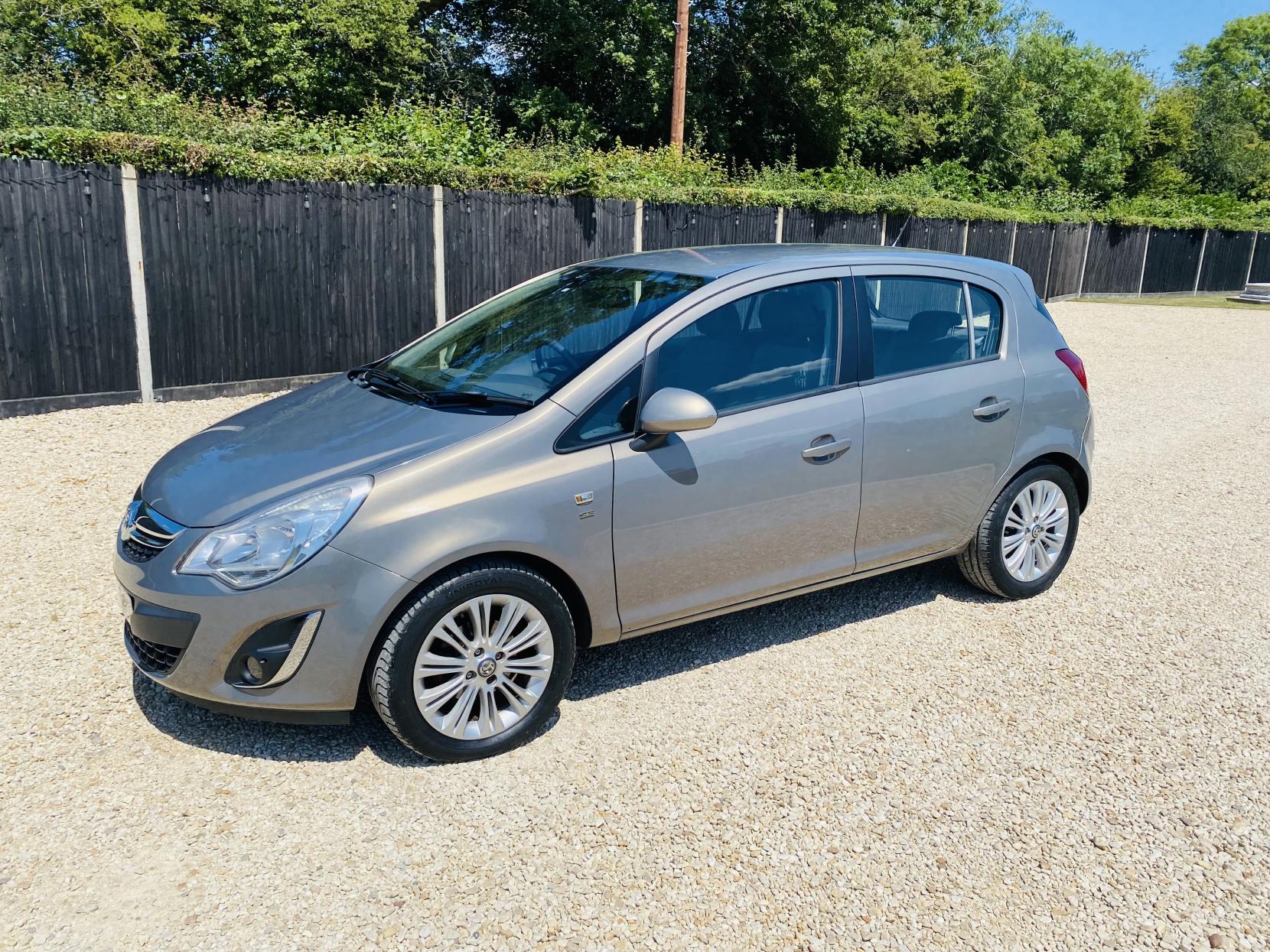 Vauxhall Corsa 1.4 16V SE Hatchback 5dr Petrol Auto Euro 5 (100 ps)