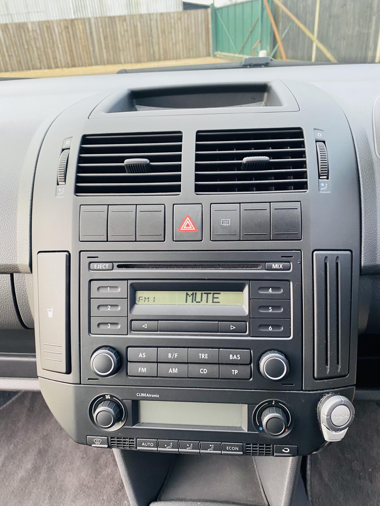 Volkswagen Polo 1.4 SE Hatchback 5dr Petrol Automatic (185 g/km, 74 bhp)