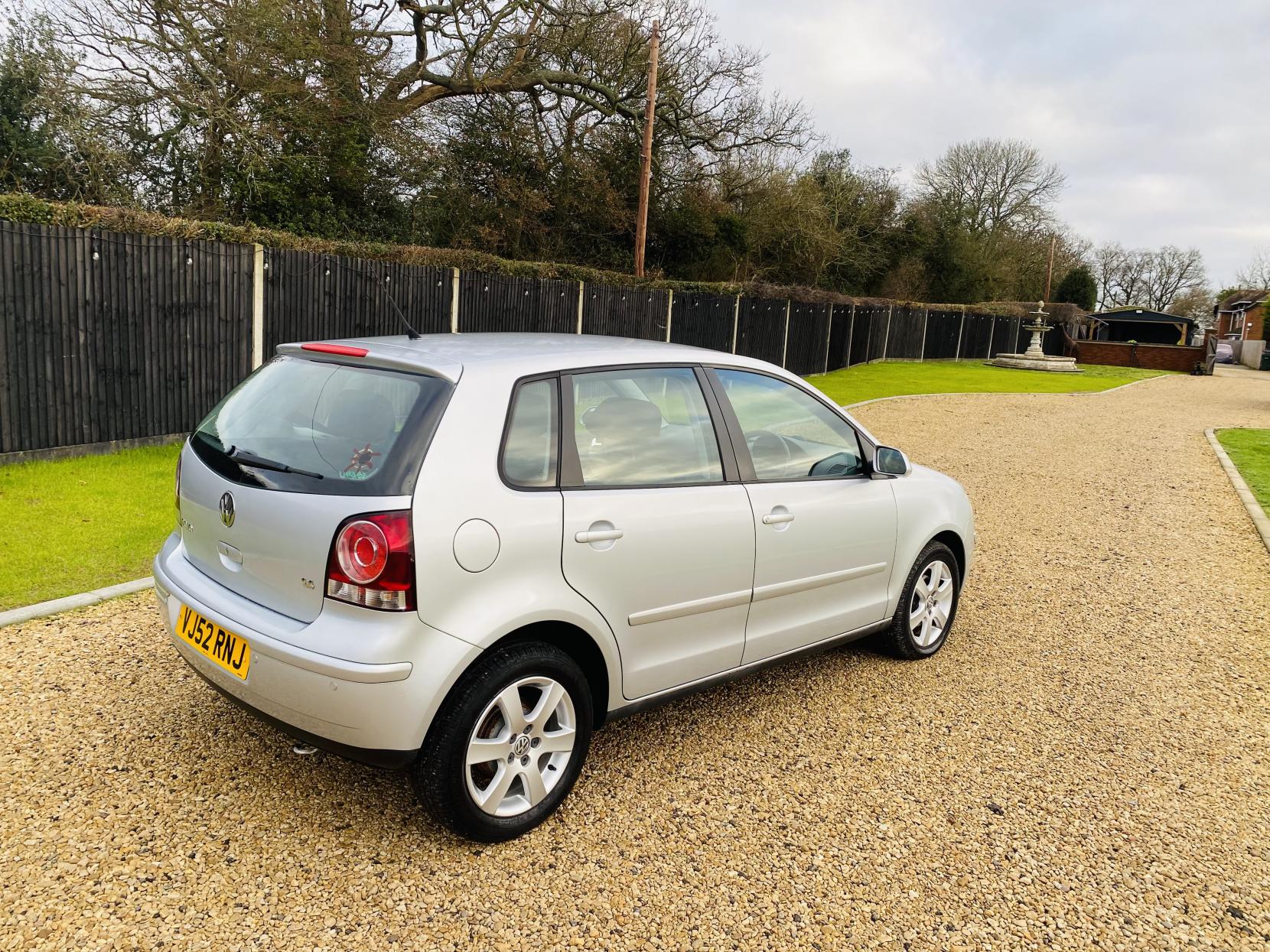 Volkswagen Polo 1.4 SE Hatchback 5dr Petrol Automatic (185 g/km, 74 bhp)