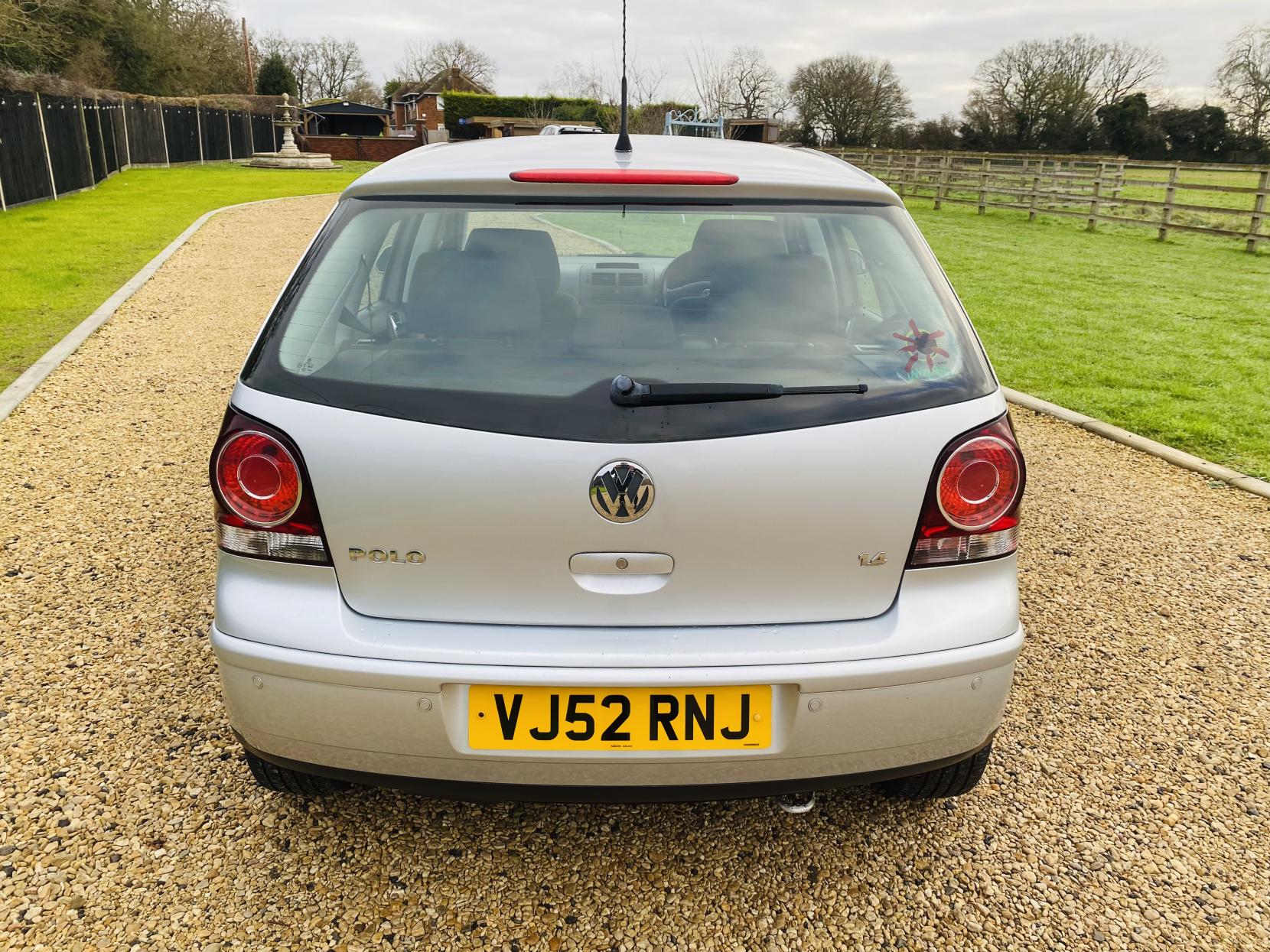 Volkswagen Polo 1.4 SE Hatchback 5dr Petrol Automatic (185 g/km, 74 bhp)