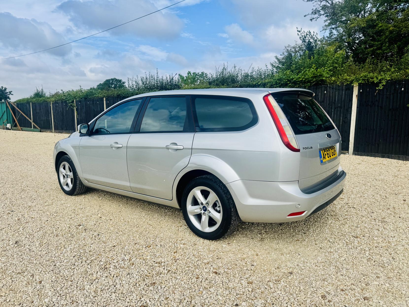 Ford Focus 1.6 Zetec Estate 5dr Petrol Manual (159 g/km, 99 bhp)