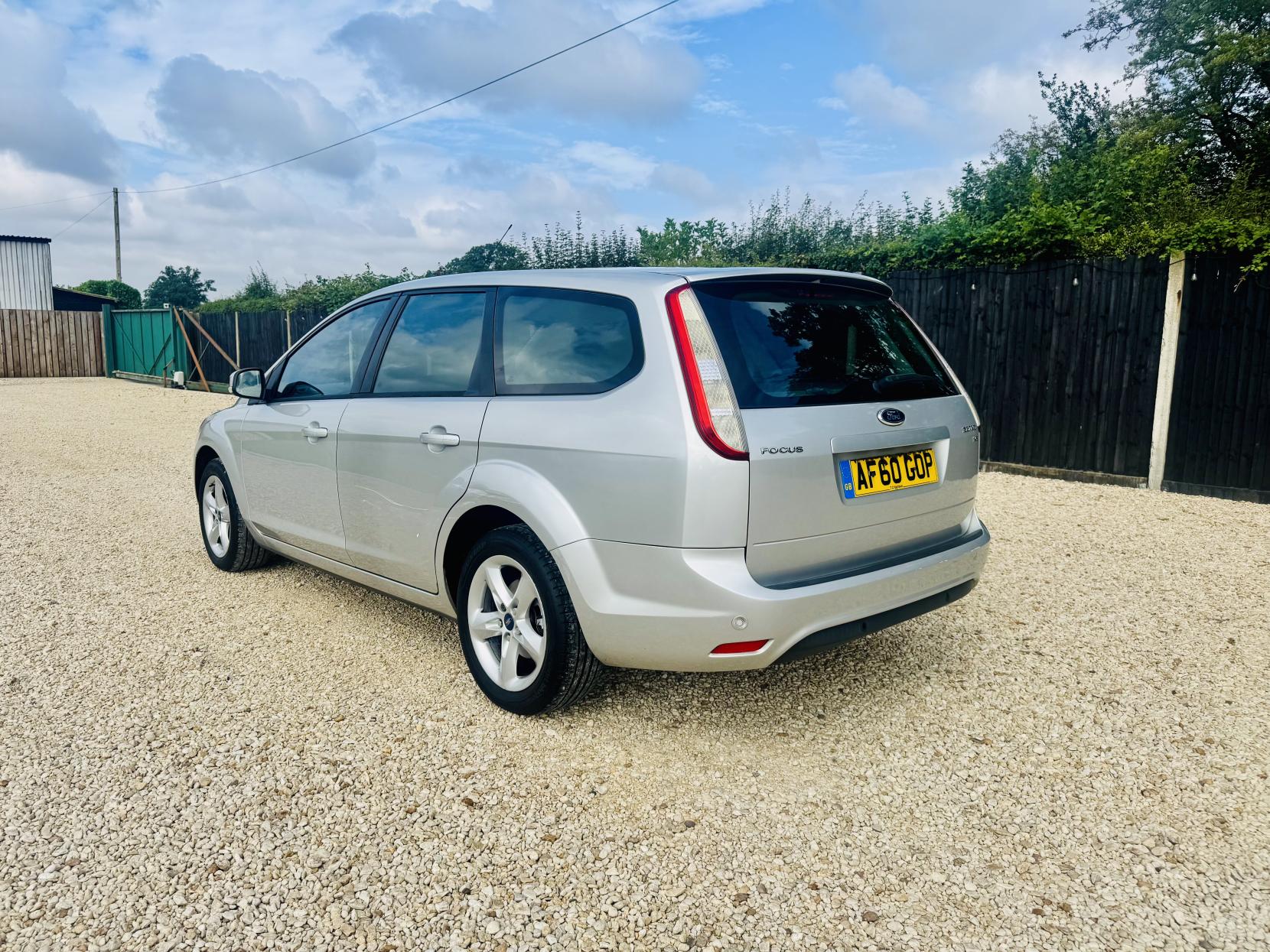 Ford Focus 1.6 Zetec Estate 5dr Petrol Manual (159 g/km, 99 bhp)