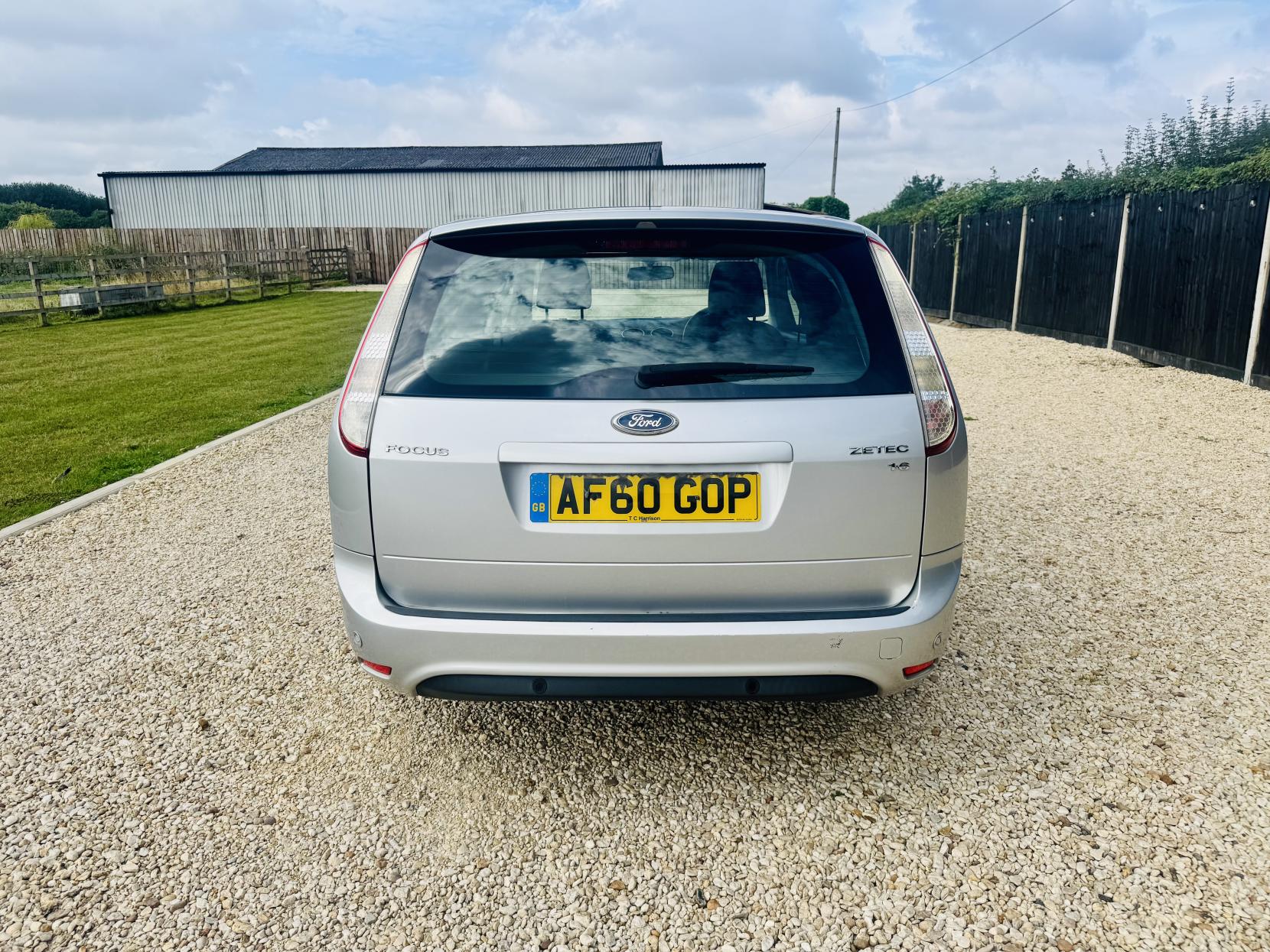 Ford Focus 1.6 Zetec Estate 5dr Petrol Manual (159 g/km, 99 bhp)